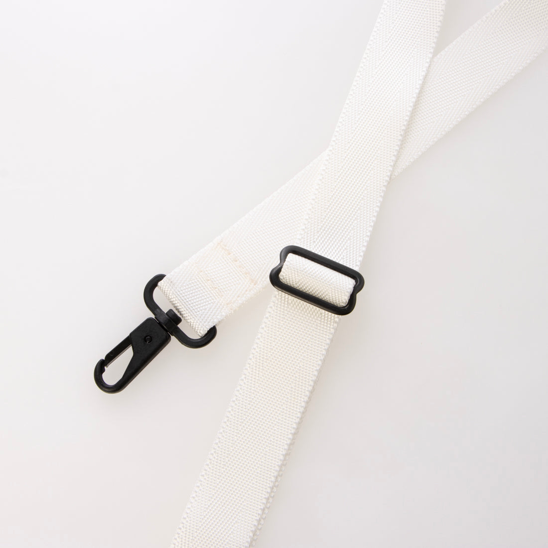 メゾンキャンバス MAISON CANVVAS M1098 MAISON CVS NYLON TOTE S (ホワイト) ホワイト