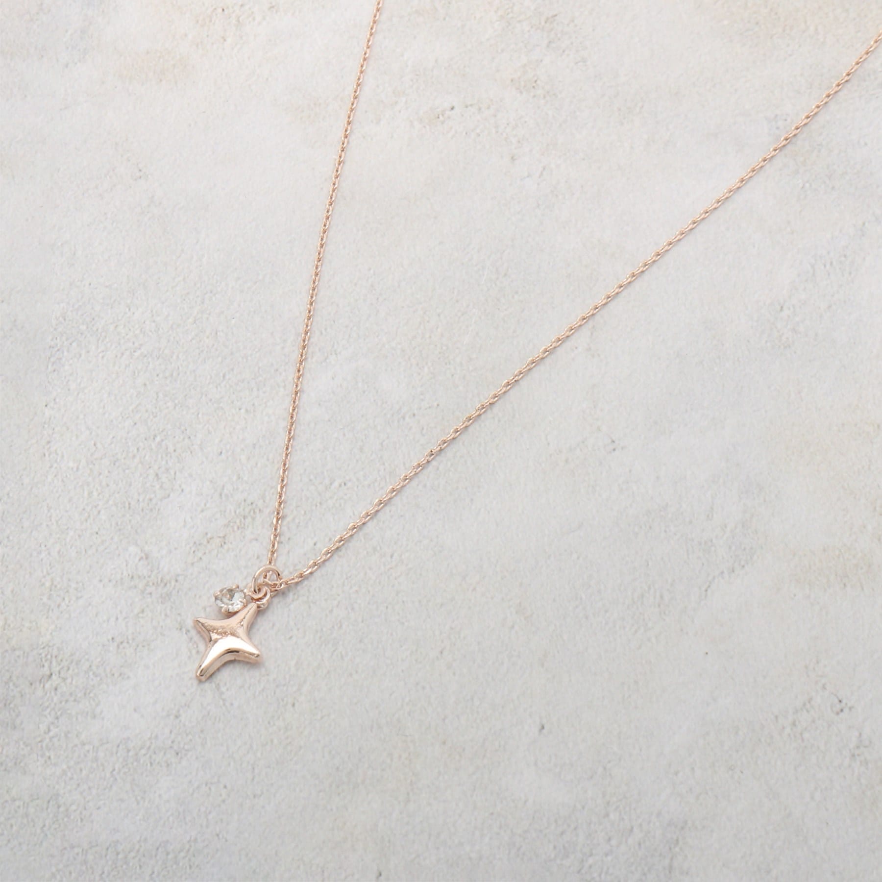 グローブ grove スターモチーフショートネックレス (ピンクシルバー(005)) ピンクシルバー(005)