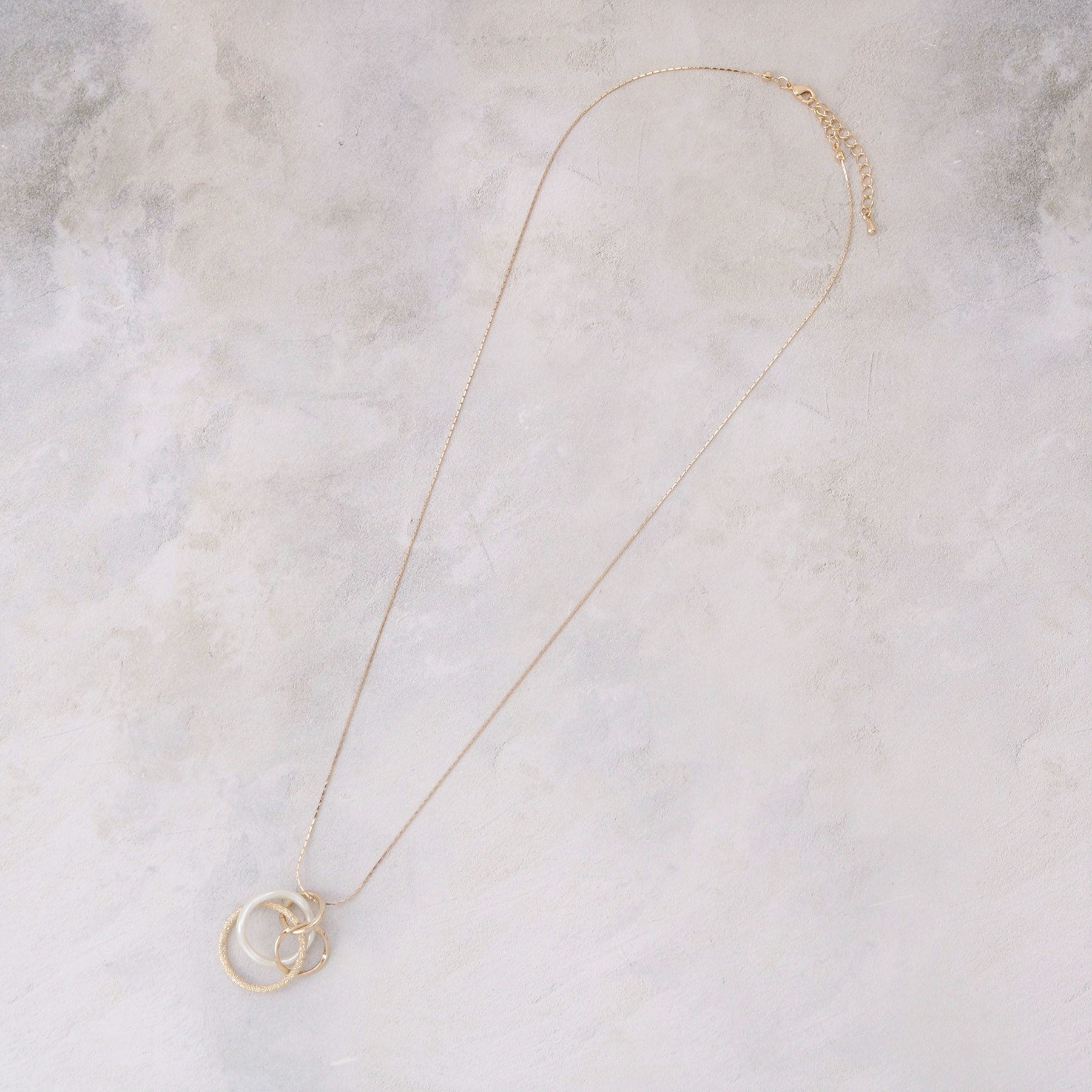 グローブ grove クリアパール調メニーリングネックレス (クリスタル/透明(000)) クリスタル/透明(000)