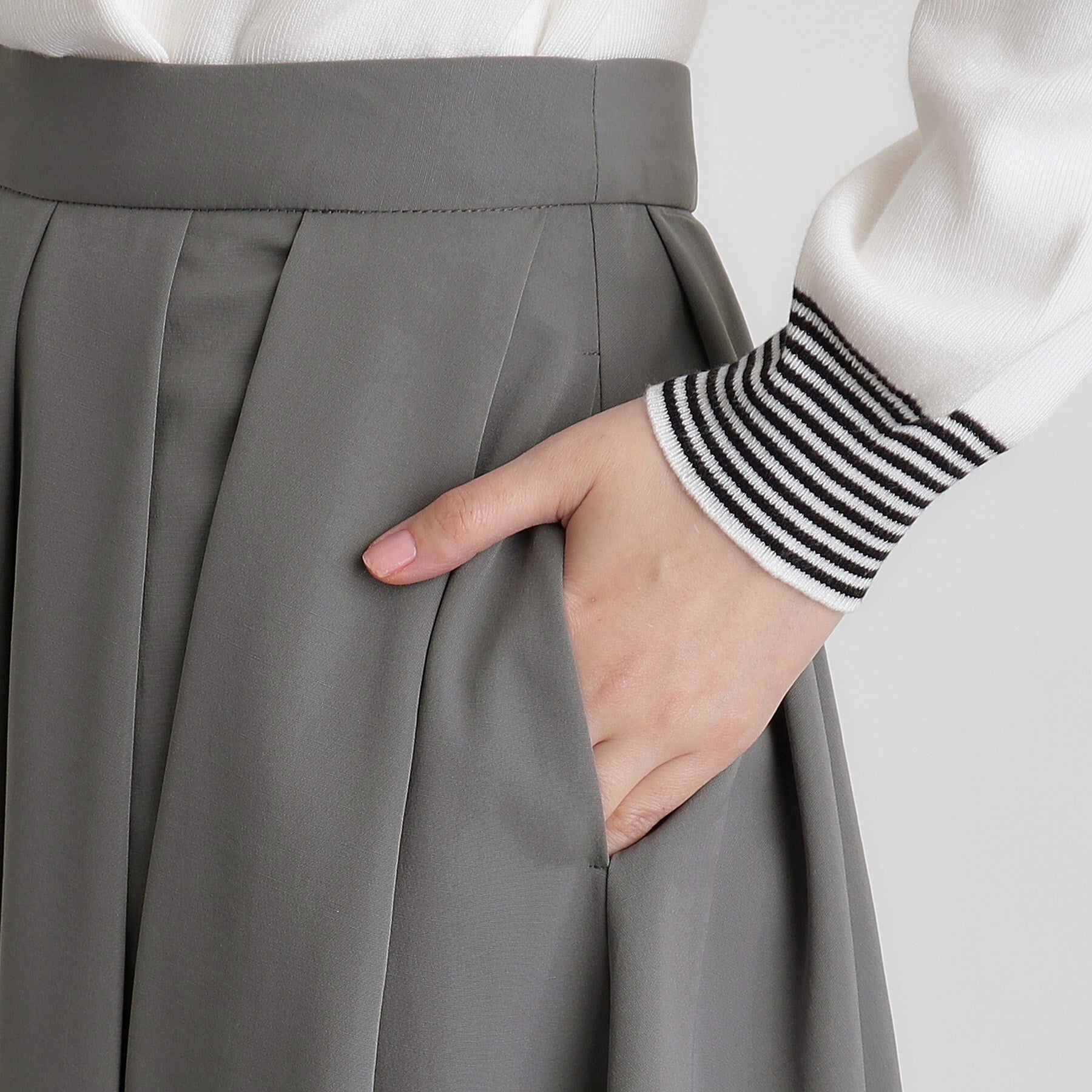 グローブ grove イレギュラータックフレアスカート (チャコールグレー(013)) チャコールグレー(013)