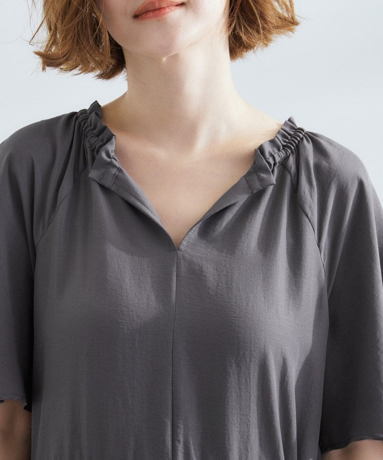 グローブ grove 【撥水】スパンボイルフレアスリーブワンピース (チャコールグレー(014)) チャコールグレー(014)