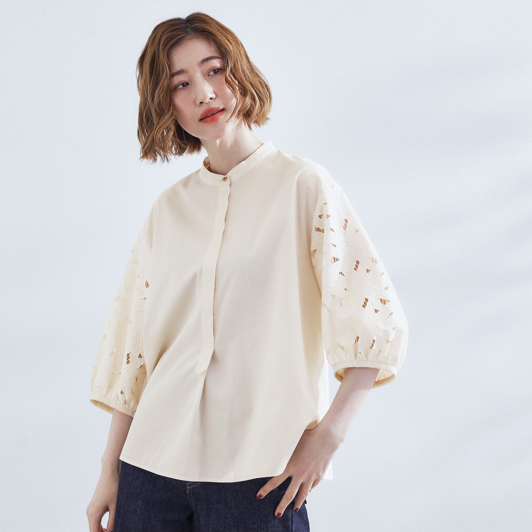 グローブ grove エシカル袖刺繍ブラウス (アイボリー(004)) アイボリー(004)