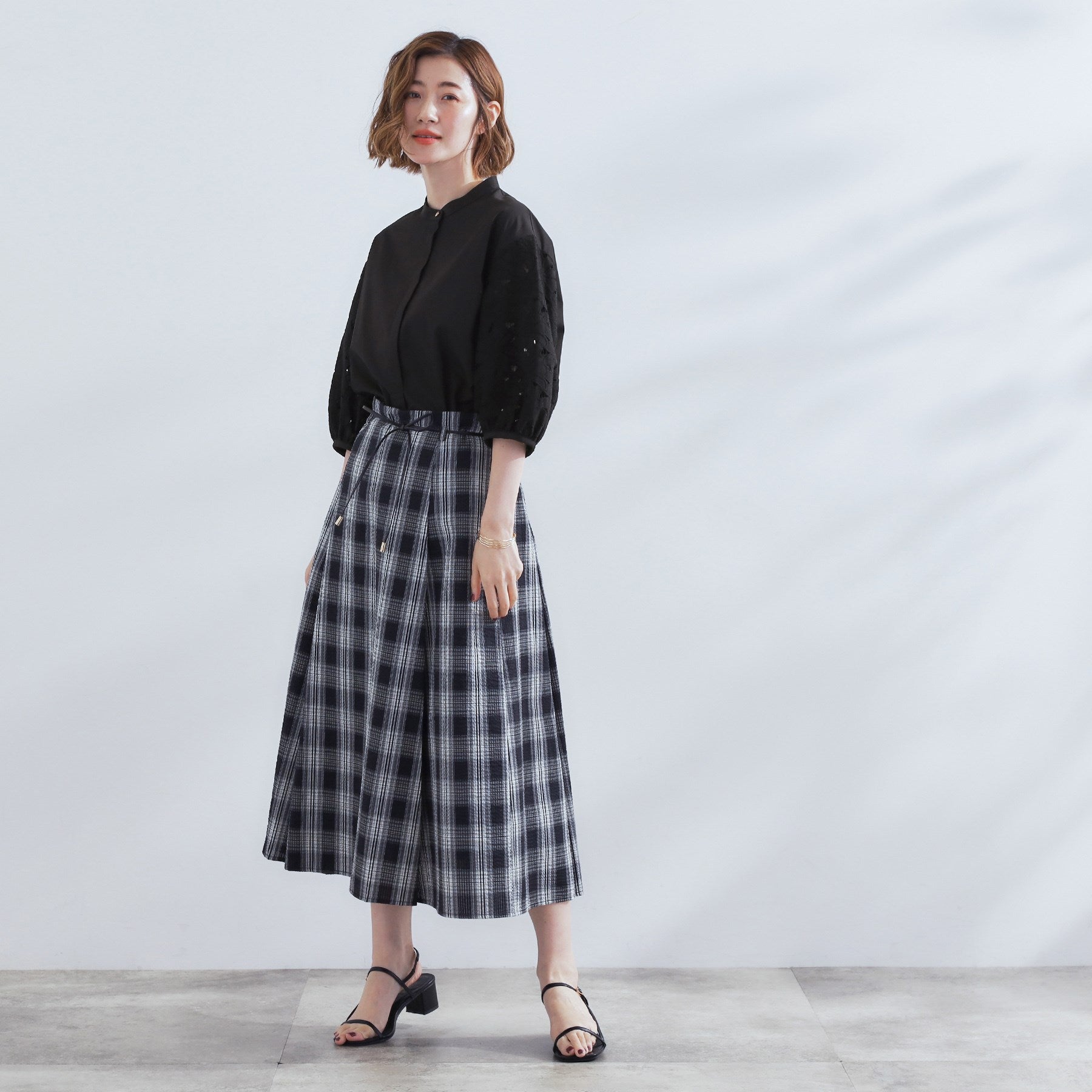 グローブ grove エシカル袖刺繍ブラウス (アイボリー(004)) アイボリー(004)