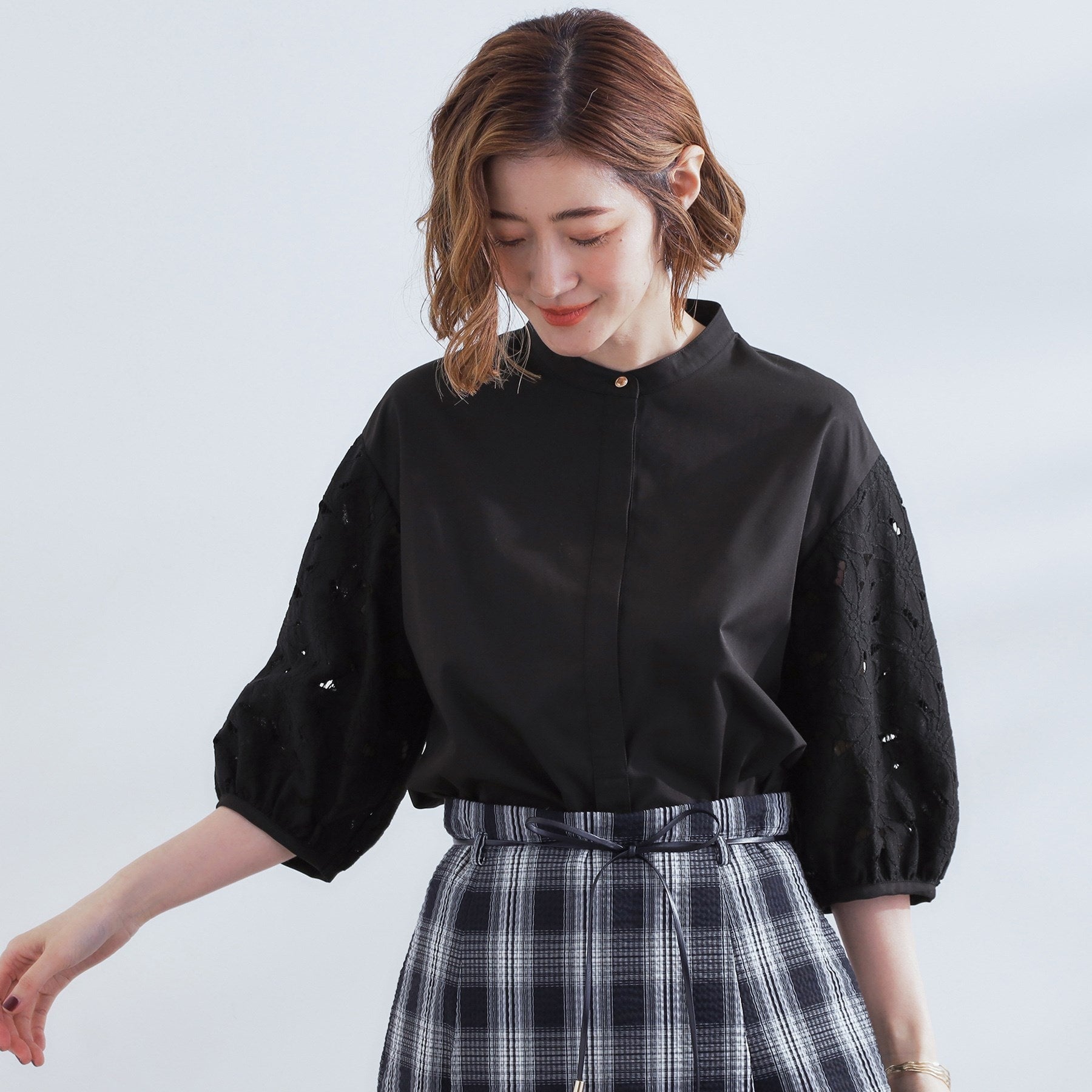 グローブ grove エシカル袖刺繍ブラウス (ブラック(019)) ブラック(019)