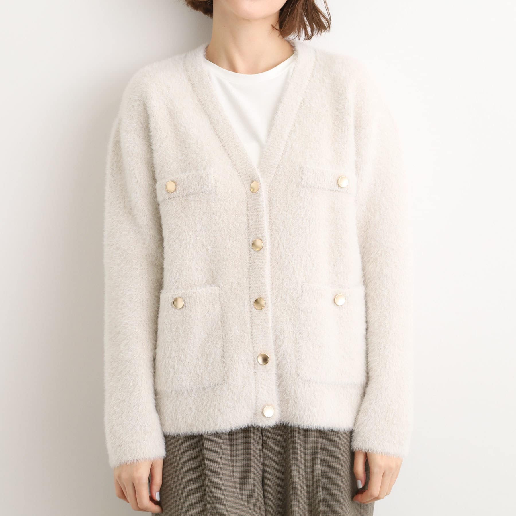 グローブ grove 軽やかフェザーで魅せる、クラシカルな主役カーディガン (グレージュ(050)) グレージュ(050)