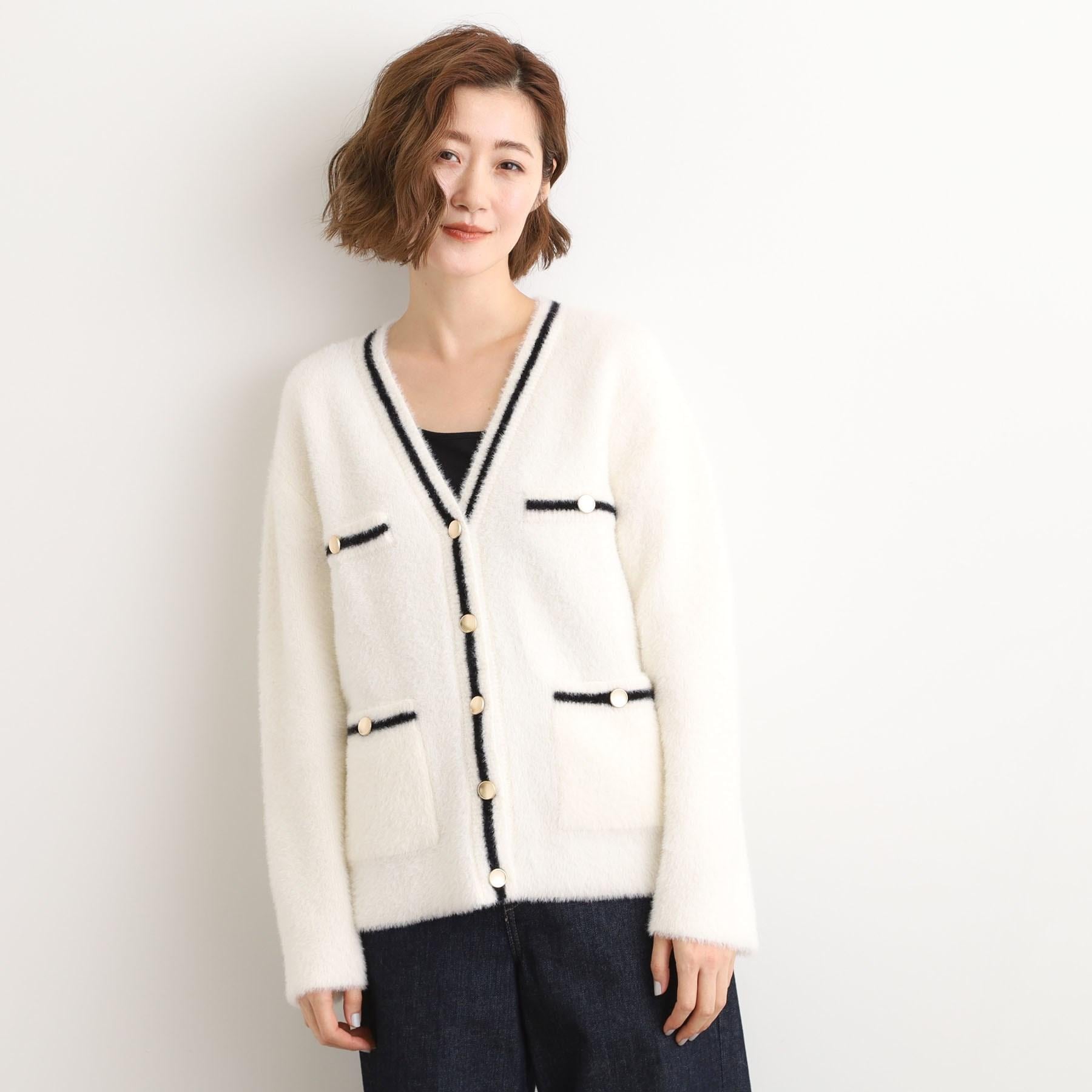 グローブ grove 軽やかフェザーで魅せる、クラシカルな主役カーディガン (グレージュ(050)) グレージュ(050)