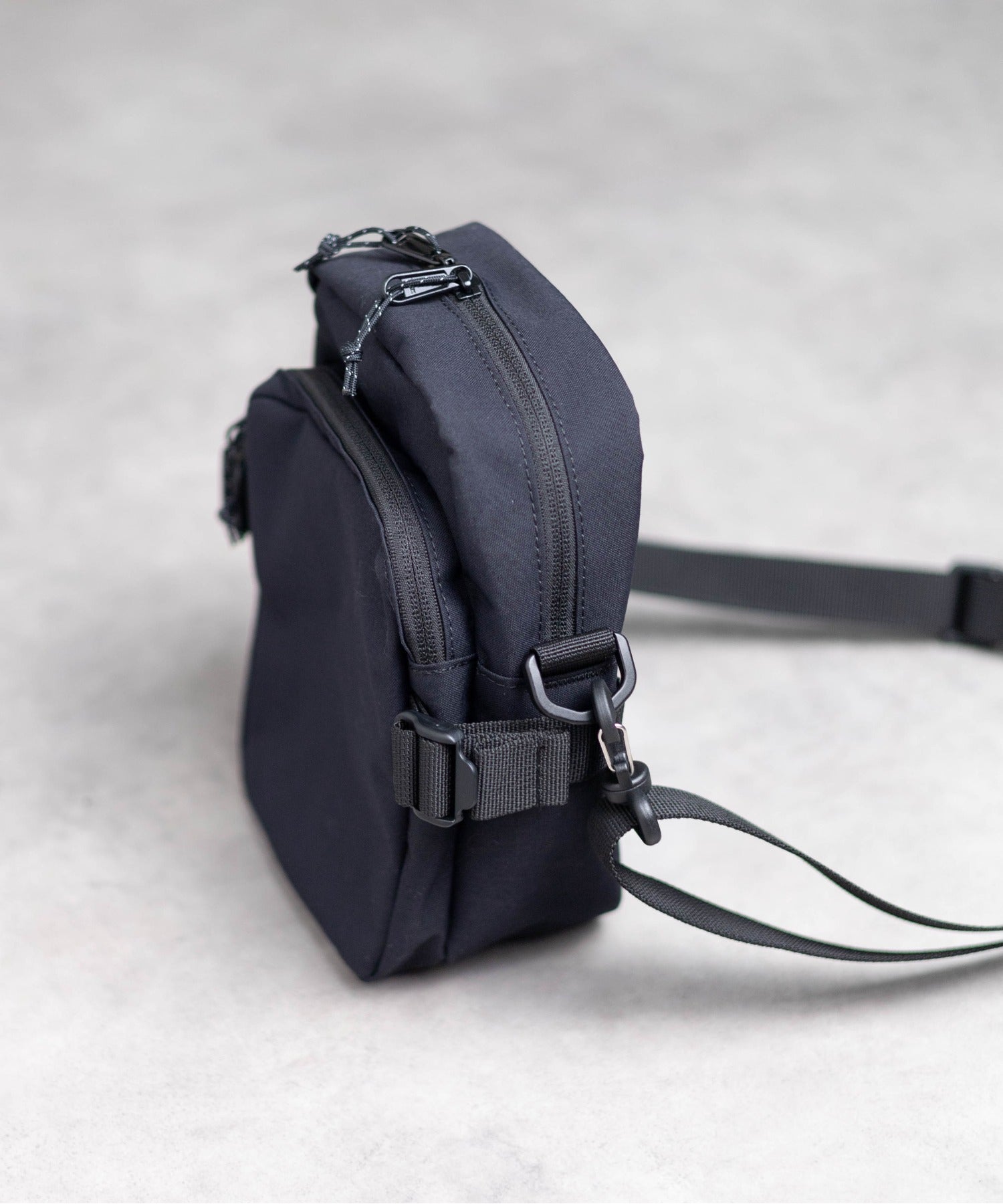 グラミチ GRAMICCI 【GRAMICCI(グラミチ) 】CORDURA MINI SHOULDER BAG (オリーブ) オリーブ