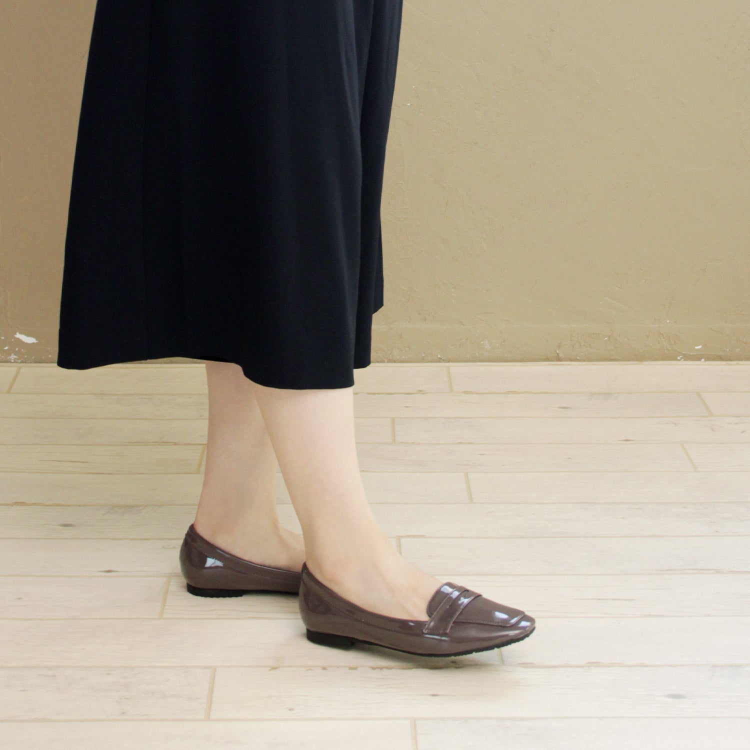 グランドフルール grandfleur 【晴雨兼用】スクエアトゥのローファーパンプス