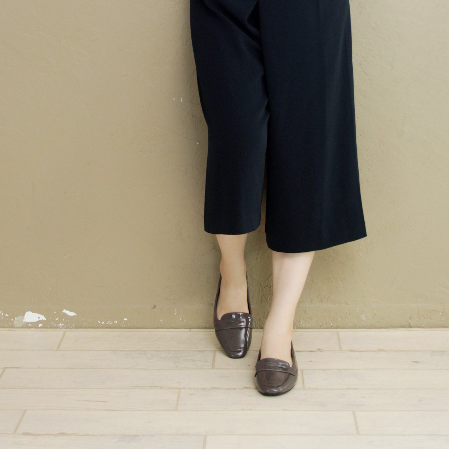 グランドフルール grandfleur 【晴雨兼用】スクエアトゥのローファーパンプス