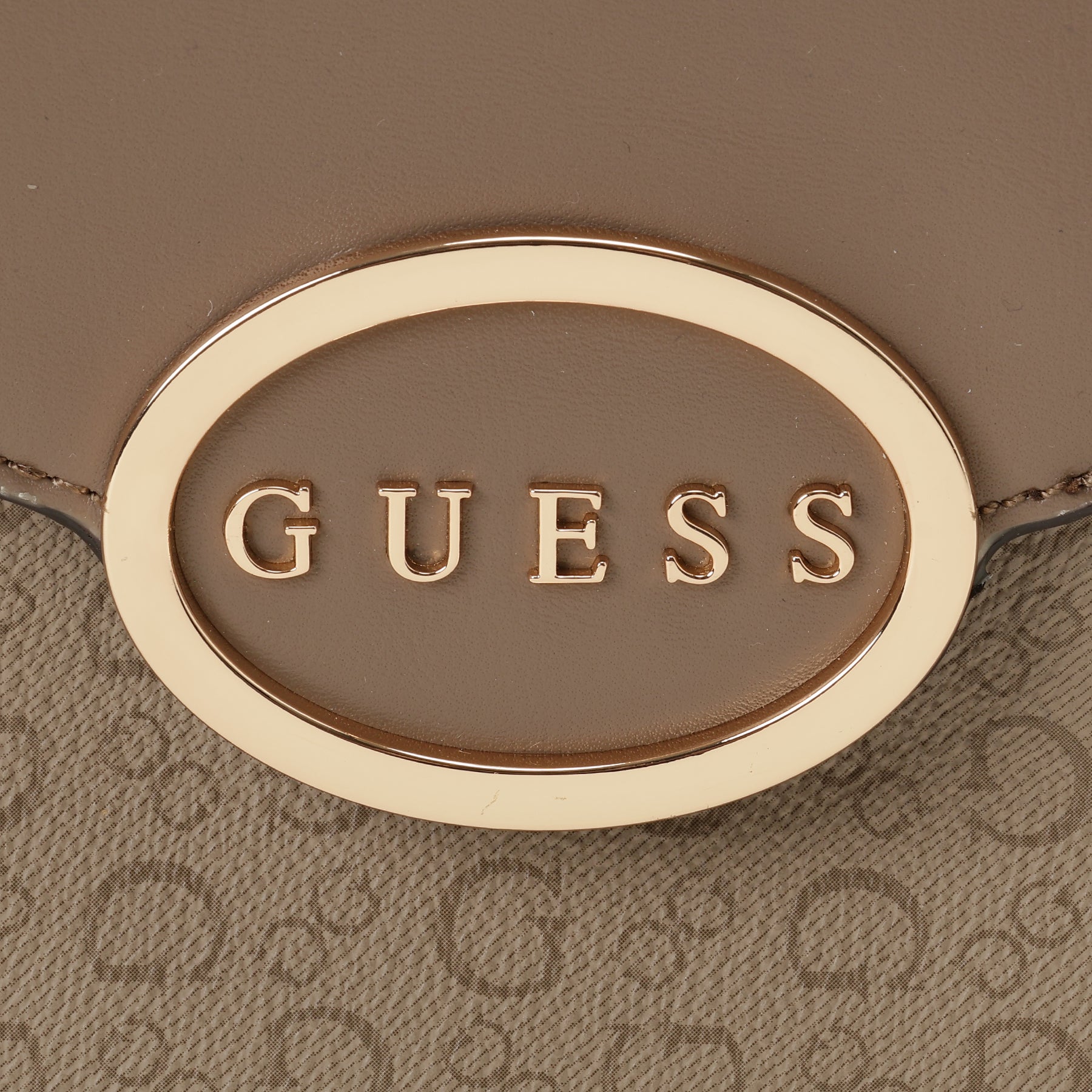 ゲス GUESS GRACIA Convertible Crosbdy Flap (TAU) TAU