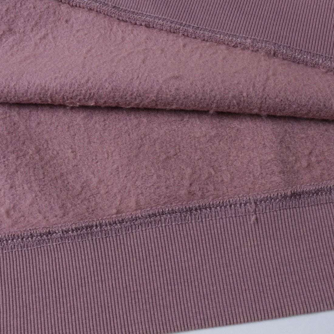 ゲス GUESS GUESS Originals Vintage Triangle Crewneck (F45T) F45T