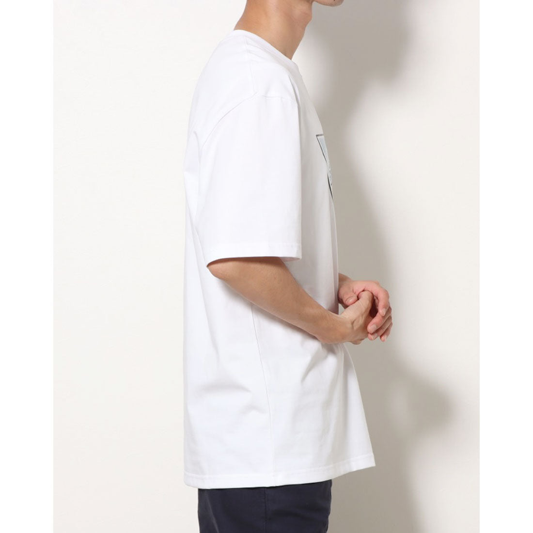 ゲス GUESS Paisley Triangle Tee Tシャツ