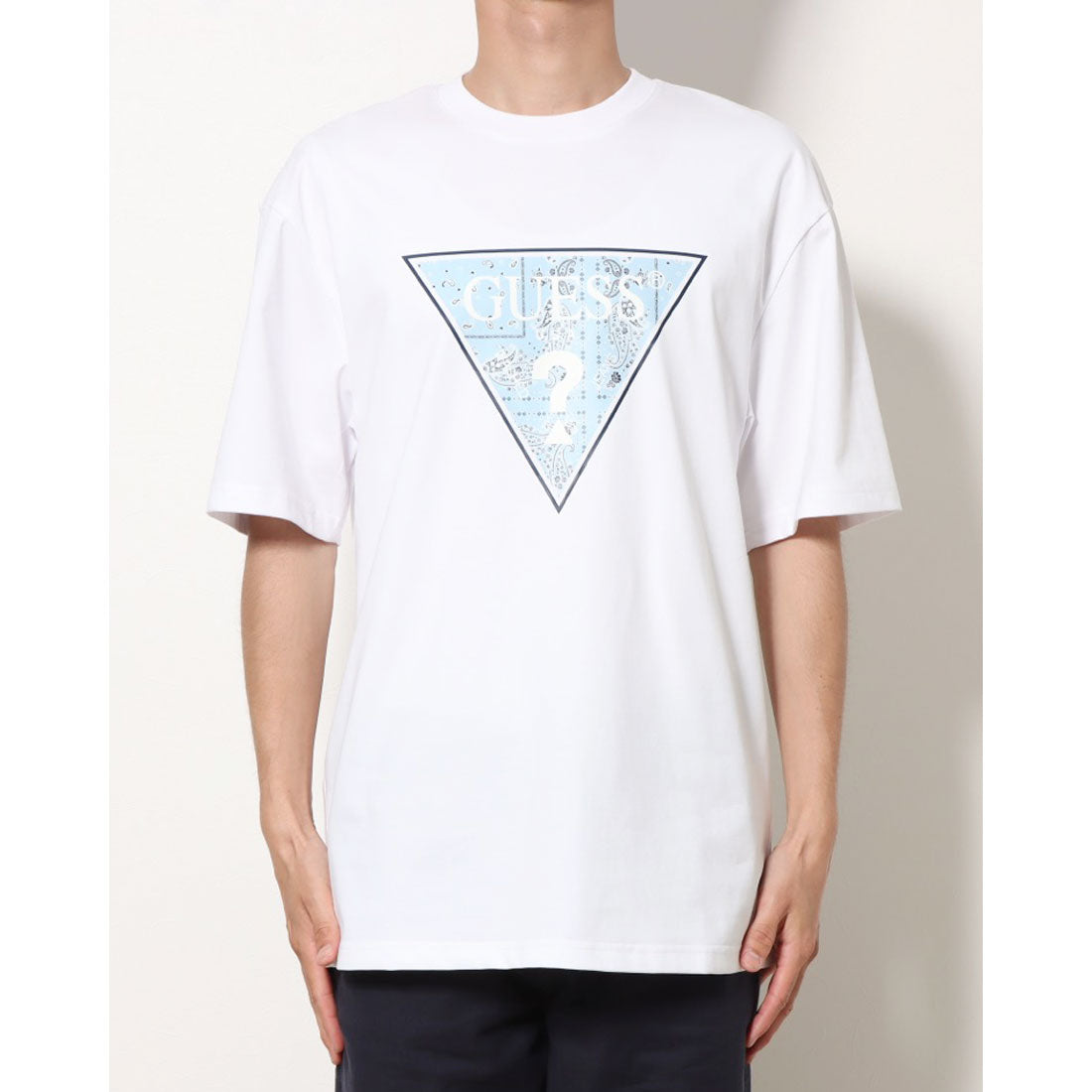 ゲス GUESS Paisley Triangle Tee Tシャツ