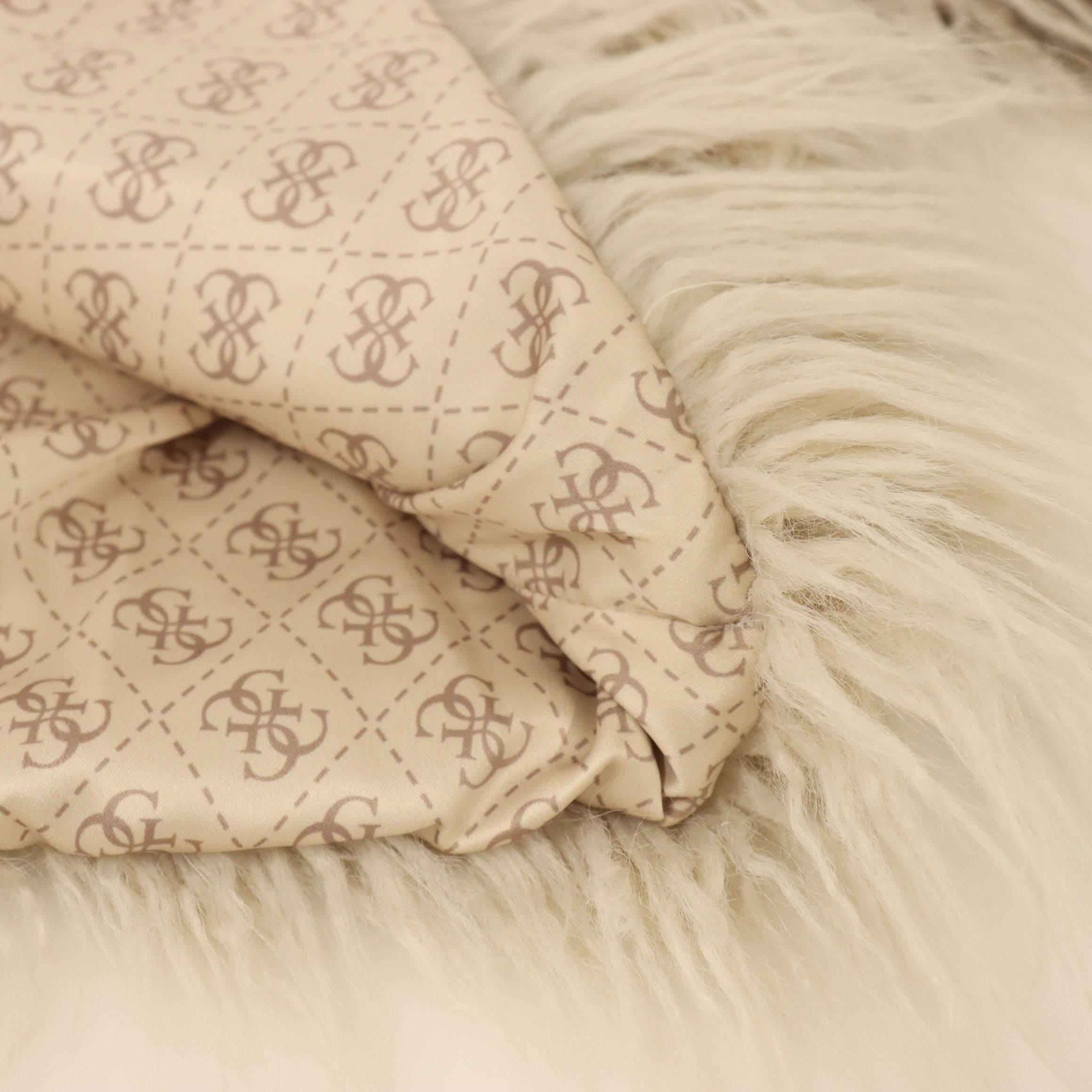 ゲス GUESS Nora Faux-Fur Jacket (CBNB) ジャケット CBNB