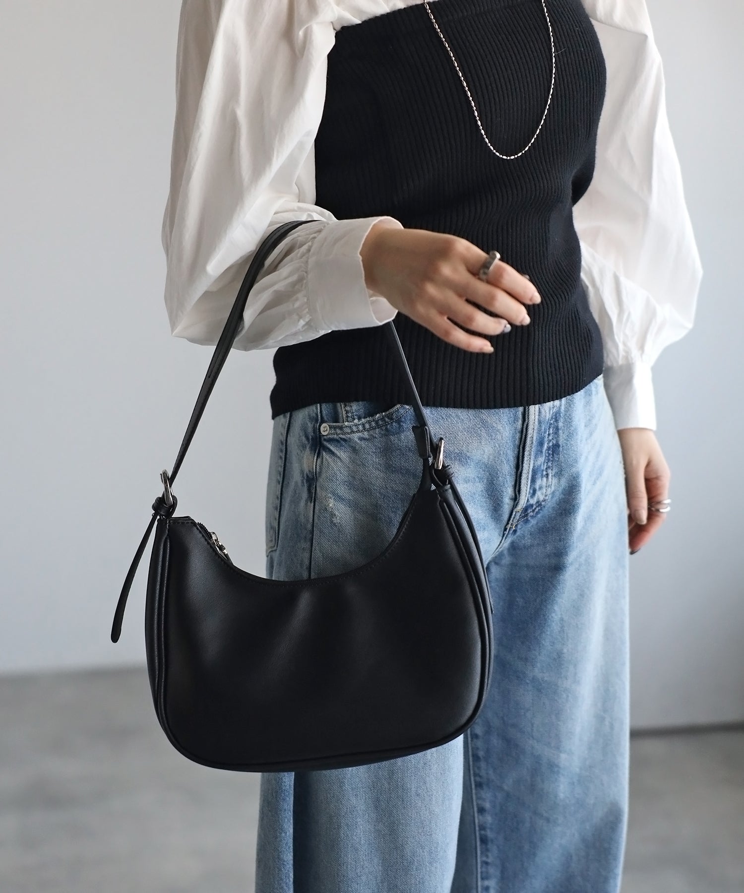 GUSCIO One-handle half moon bag