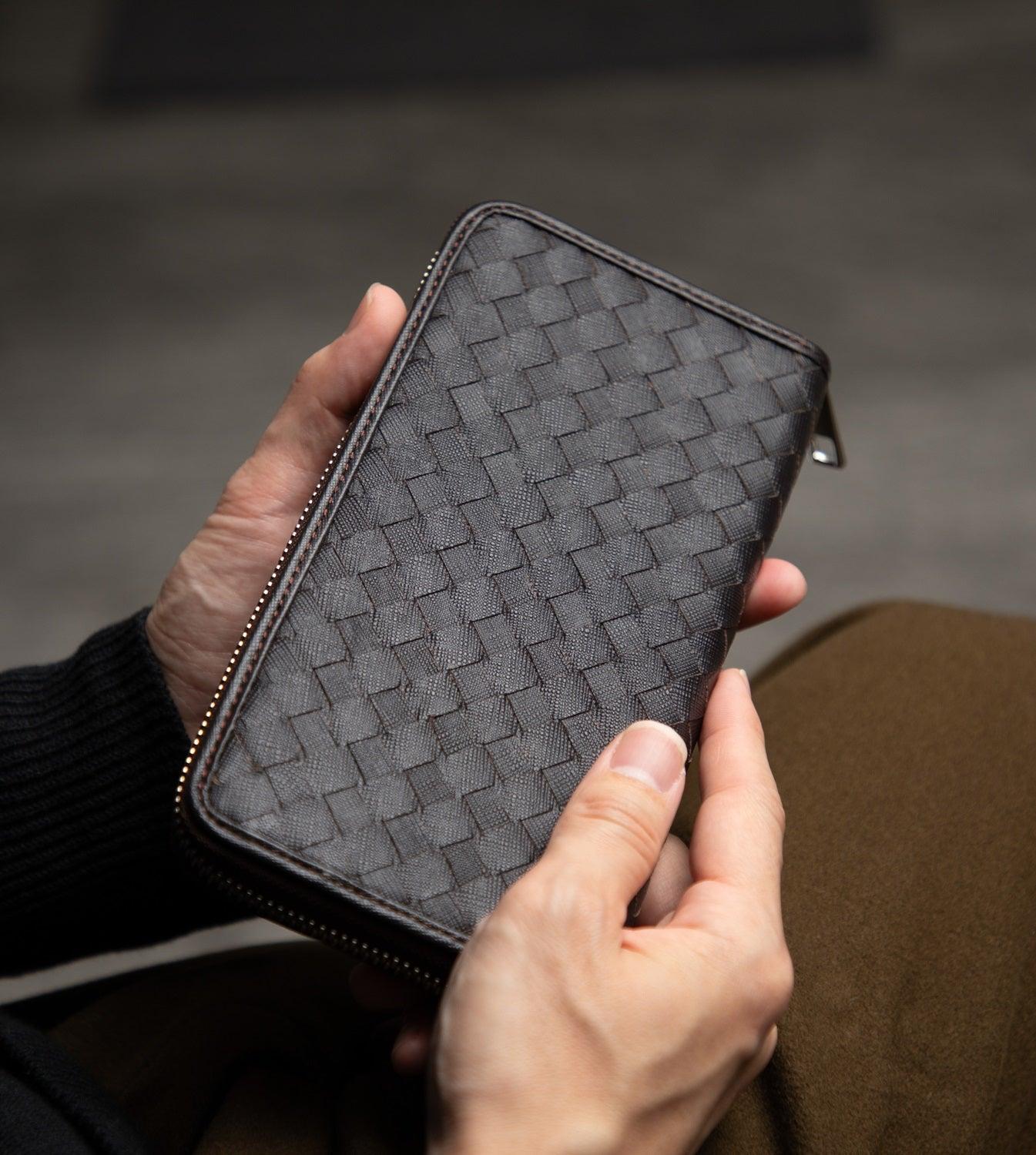 GUIONNET Long Wallet, Saffiano Leather, Large Capacity, Intrecciato, Men's, Women's, Round Zipper