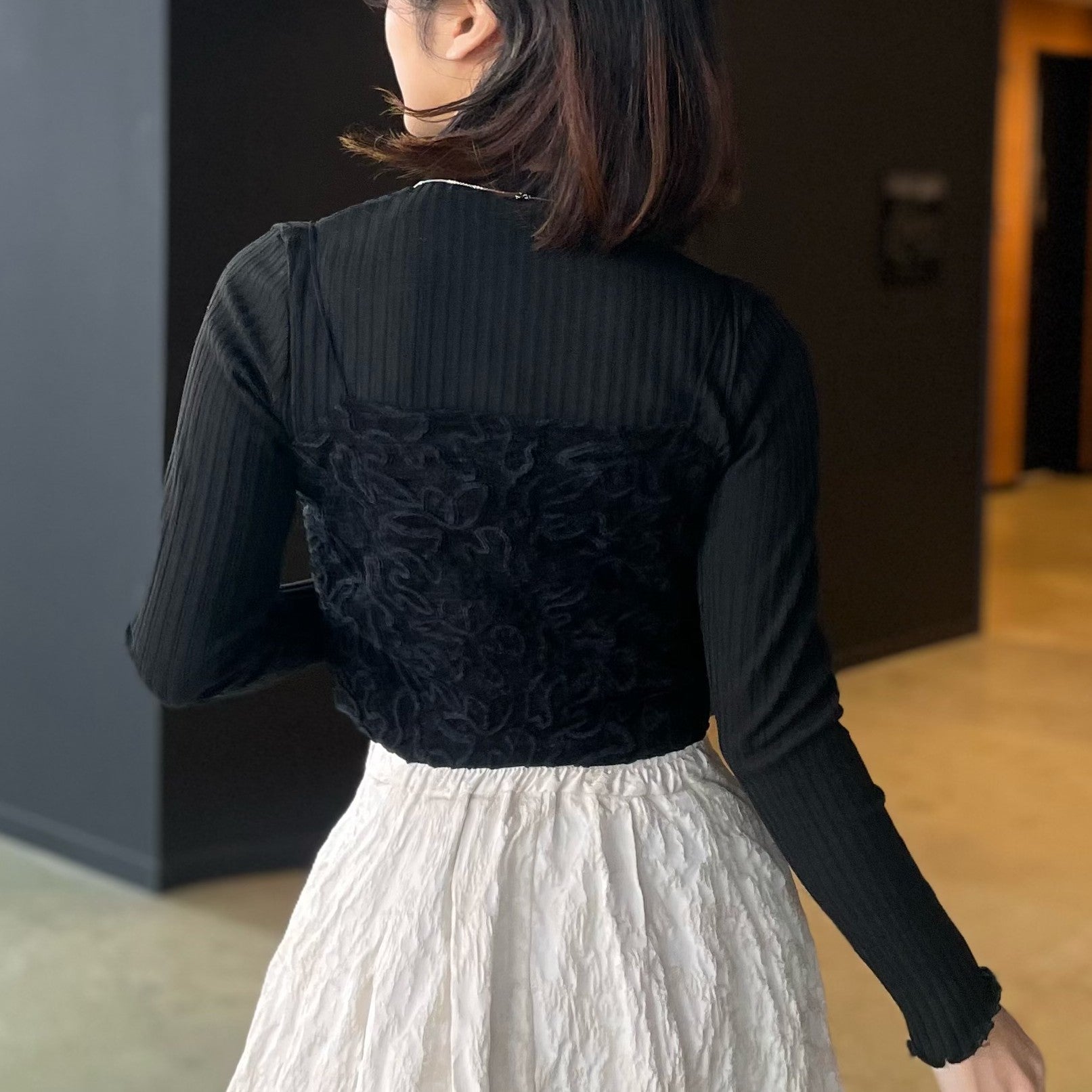 ヒューマンセカンドオケージョン Human 2nd Occasion フラワー刺繍ベロアビスチェ (ブラック) ブラック
