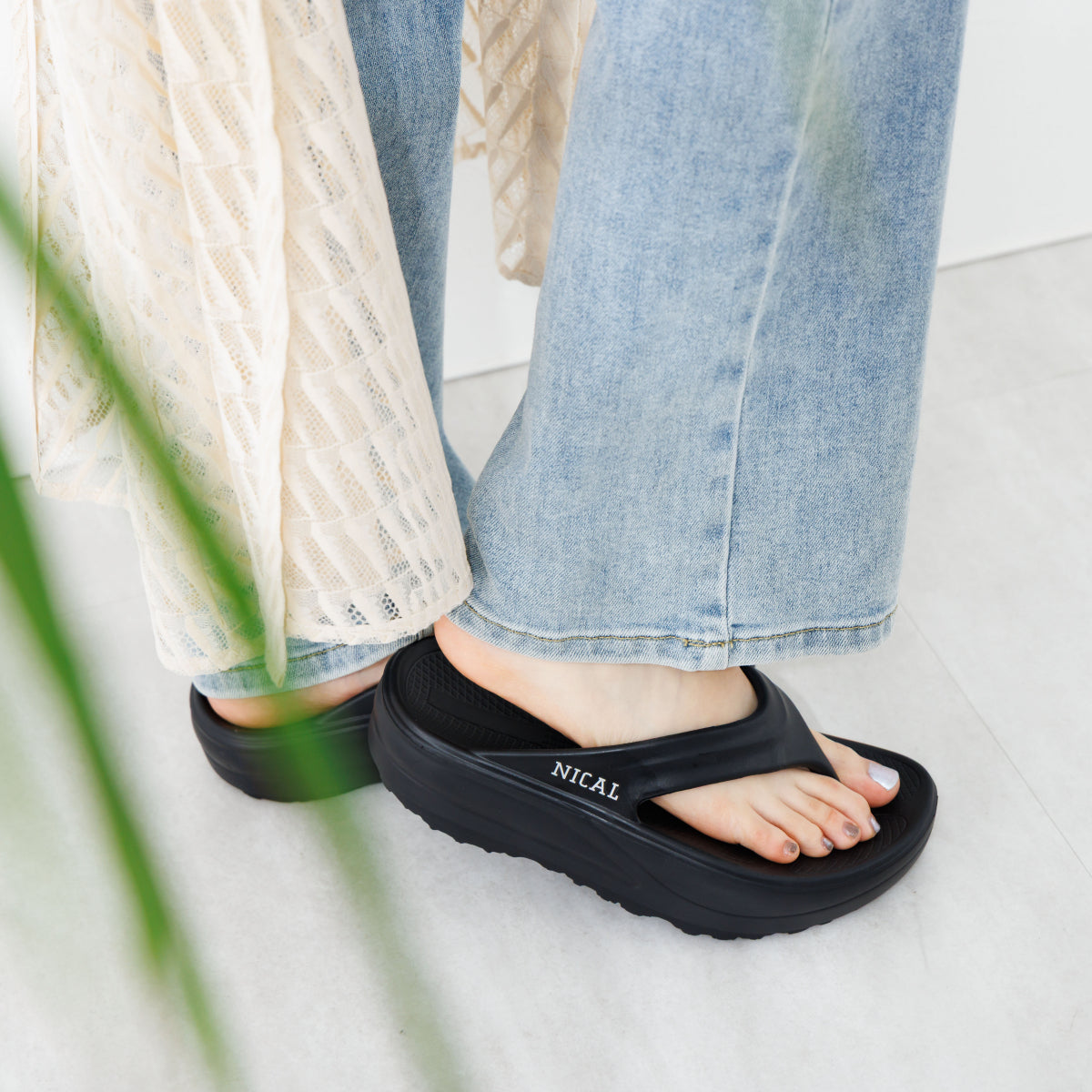 ヒミコ 卑弥呼 【NICAL】リカバリートングサンダル/554209 (ブラック) ブラック