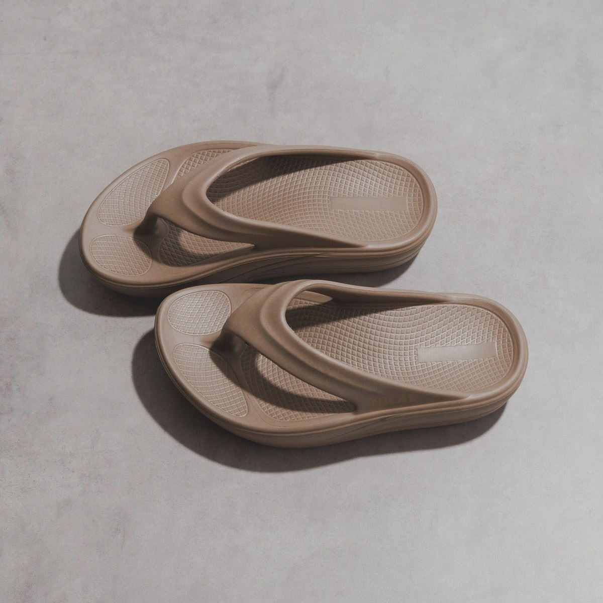 ヒミコ 卑弥呼 【NICAL】リカバリートングサンダル/554209 (ブラック) ブラック