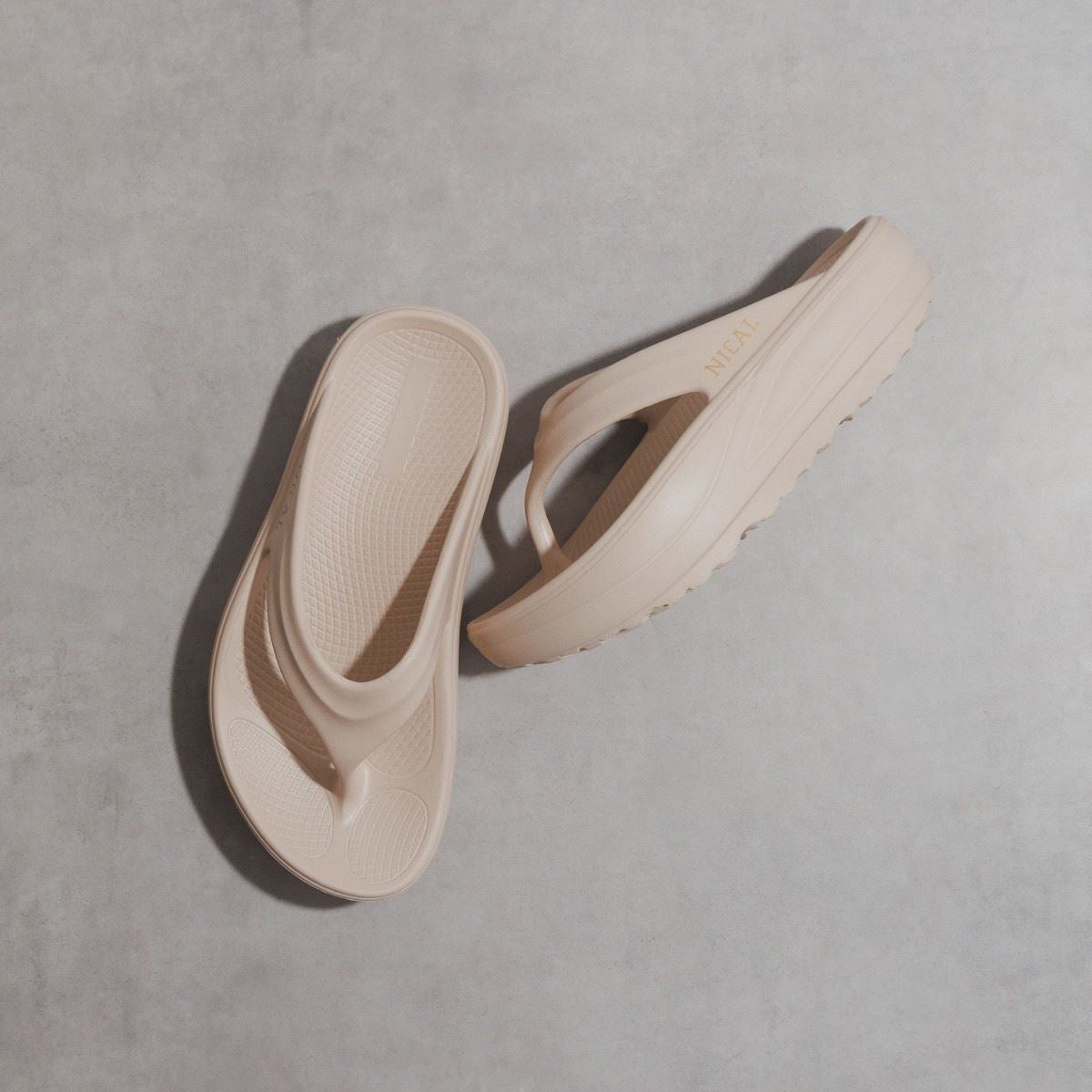 ヒミコ 卑弥呼 【NICAL】リカバリートングサンダル/554209 (ベージュ) ベージュ