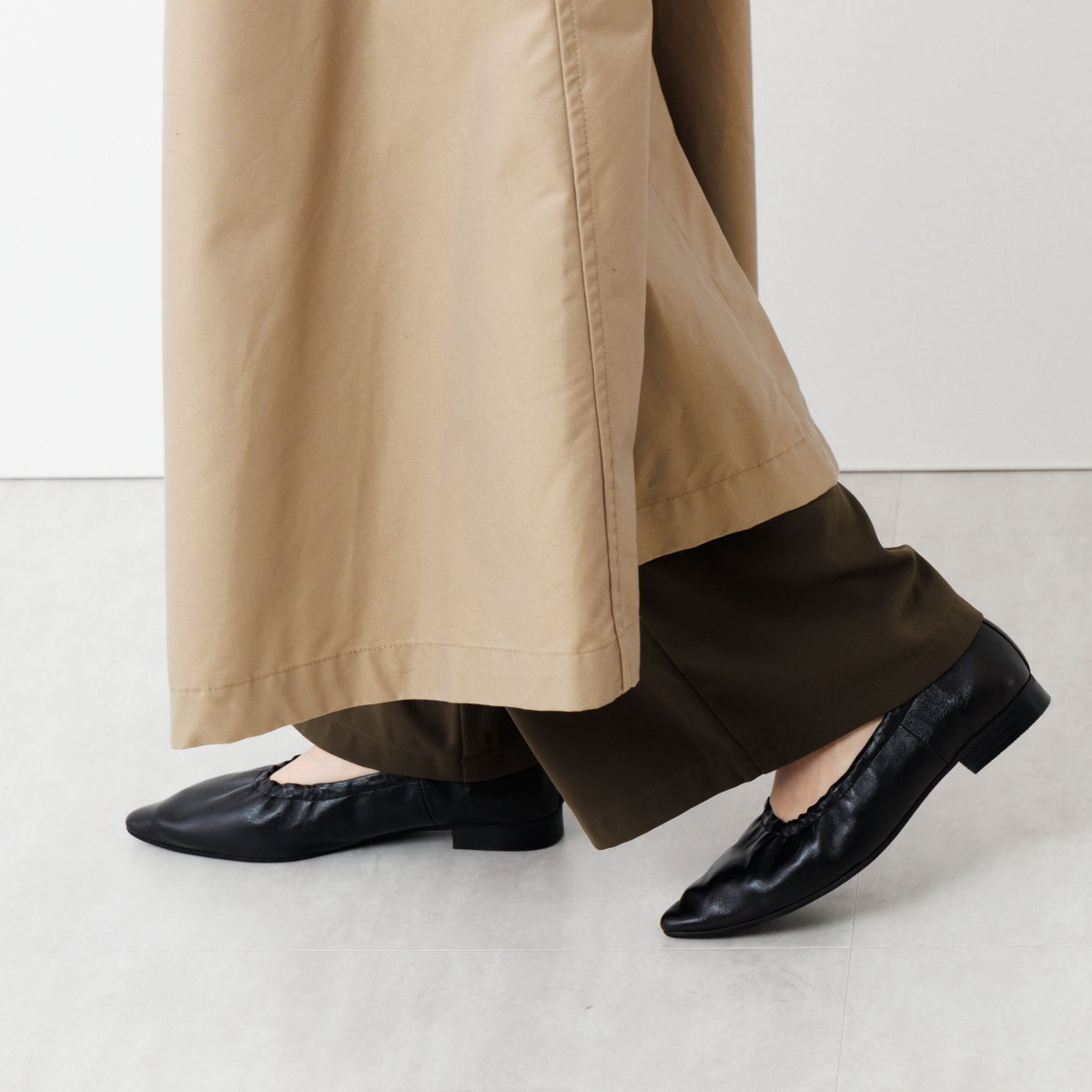 ヒミコ 卑弥呼 シャーリングフラットパンプス/651302 (シルバー) シルバー