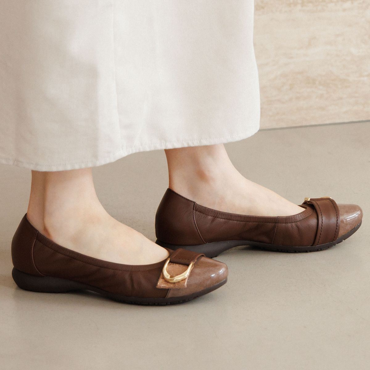 ヒミコ 卑弥呼 メタルベルトスニーカーパンプス/653301 (ブラック) ブラック