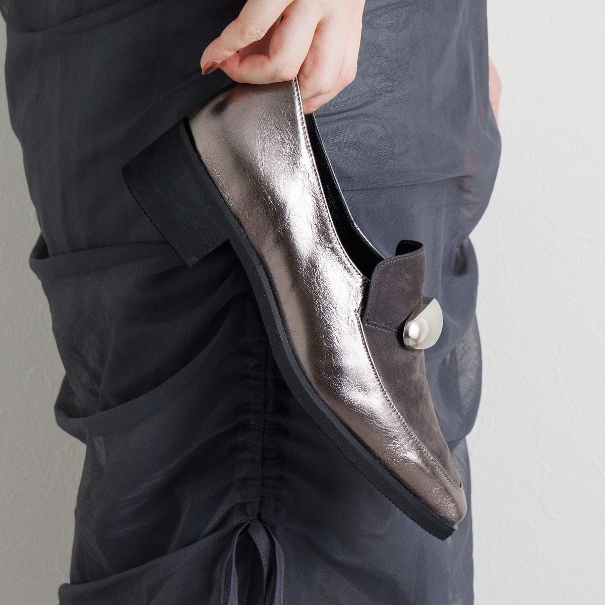 ヒミコ 卑弥呼 軽量ソールオーバルモチーフローファー/651306 (ガンメタ) ガンメタ