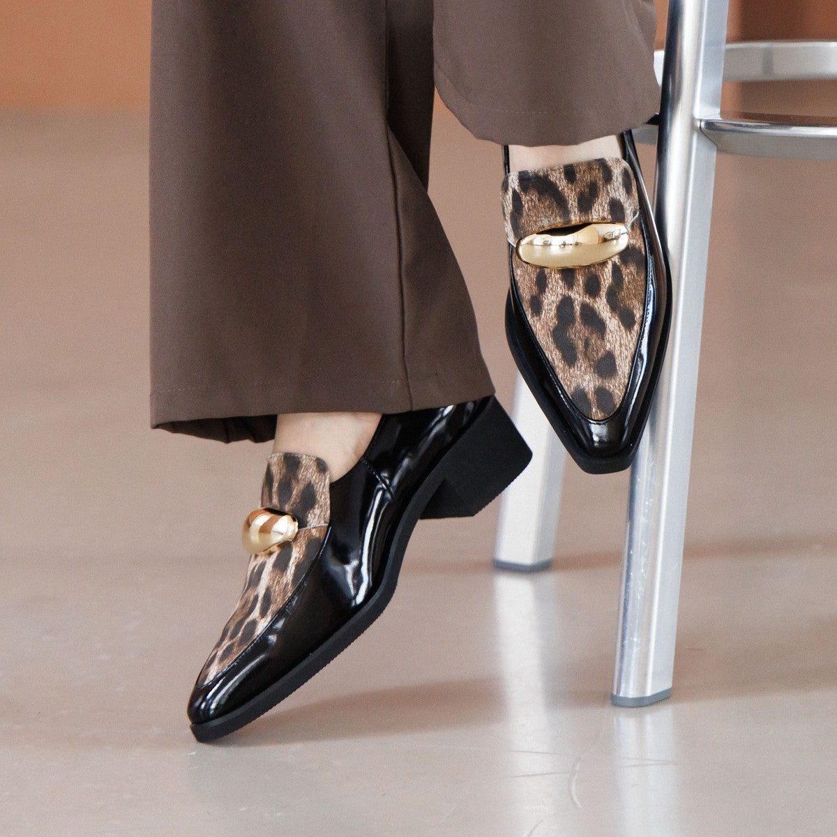 ヒミコ 卑弥呼 軽量ソールオーバルモチーフローファー/651306 (ブラウン/C) ブラウン/C