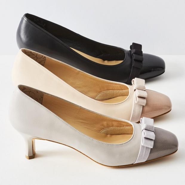 ヒミコ 卑弥呼 【撥水レザー】リボンデザインパンプス/613112