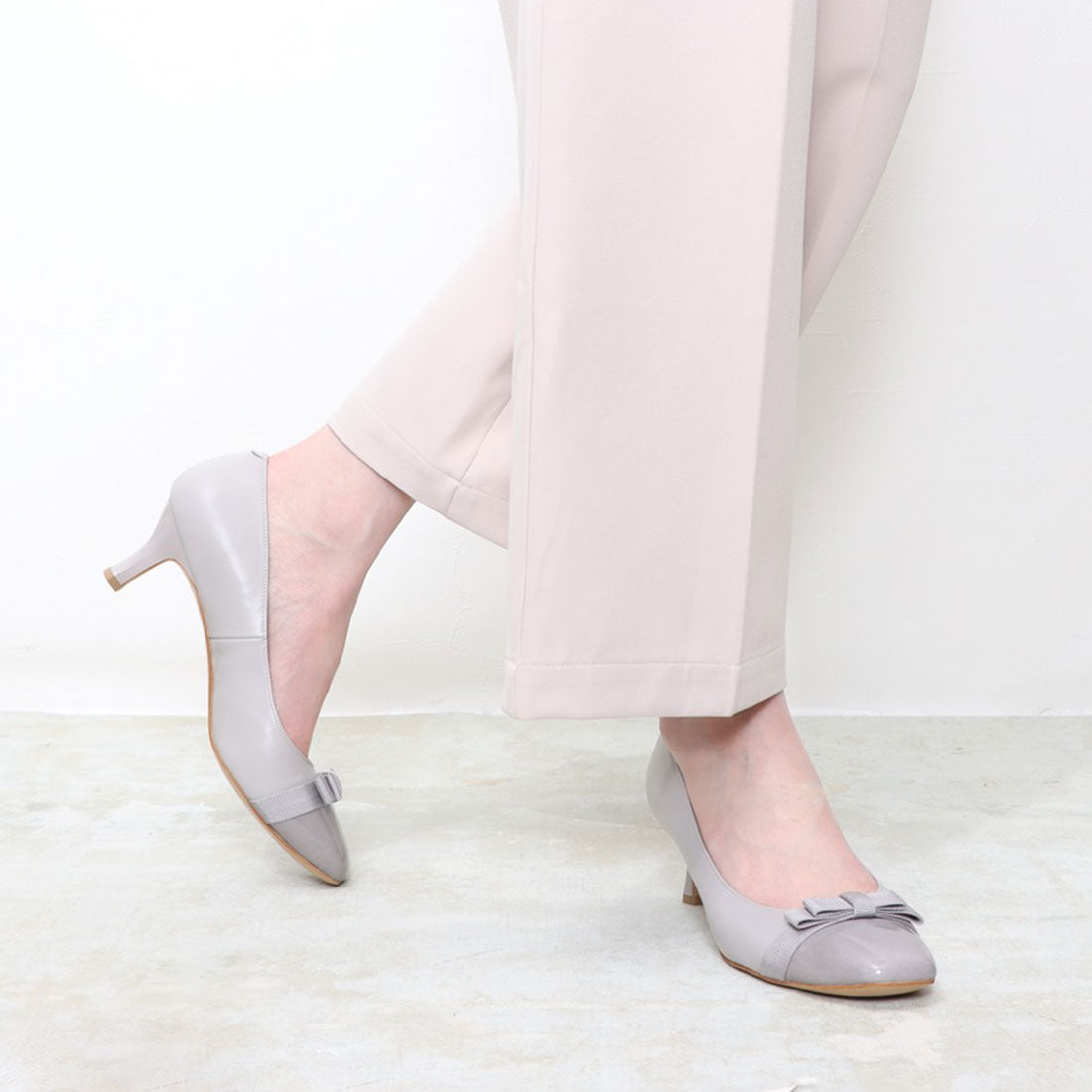 ヒミコ 卑弥呼 【撥水レザー】リボンデザインパンプス/613112