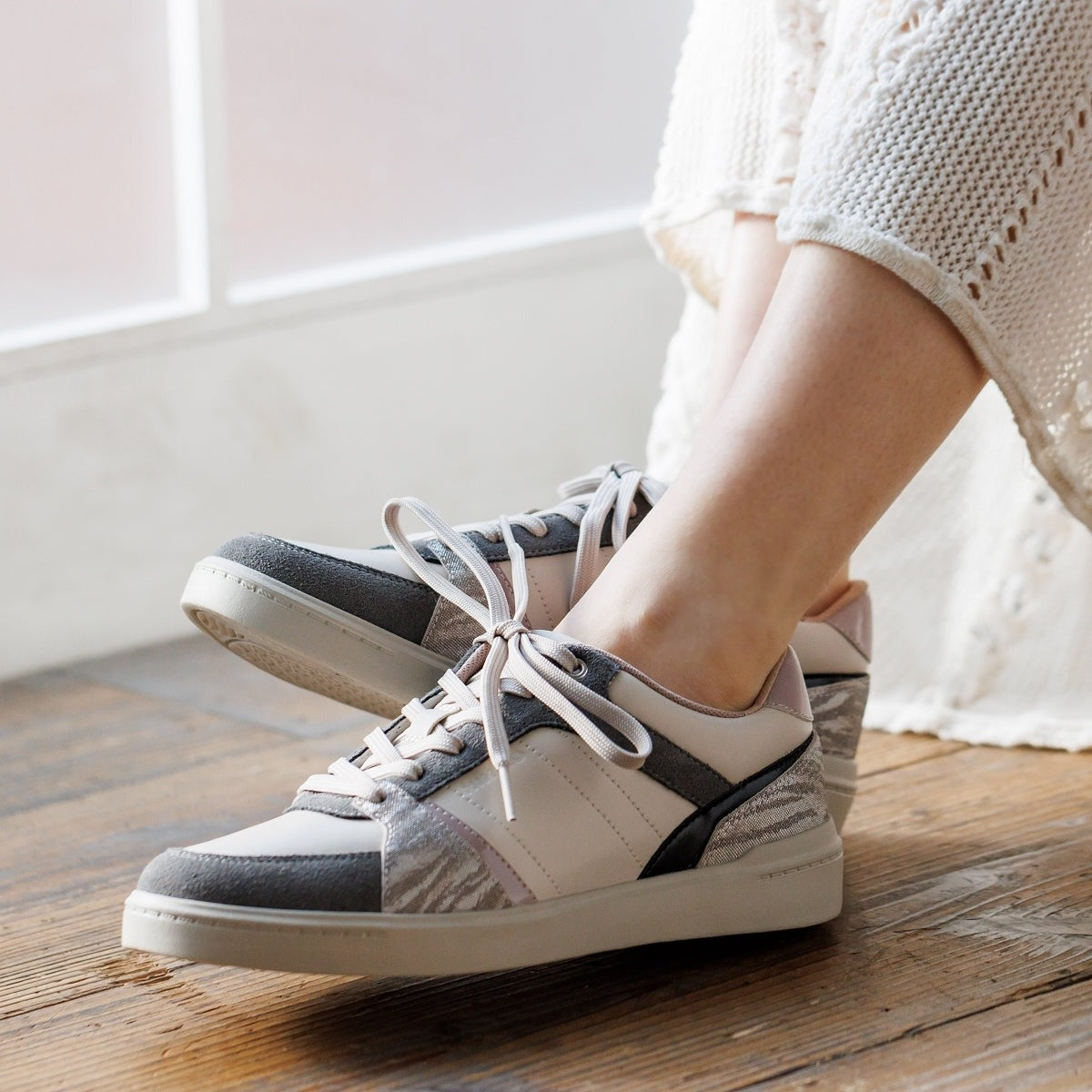 ヒミコ 卑弥呼 マルチカラーコートソールスニーカー/637102,グレー