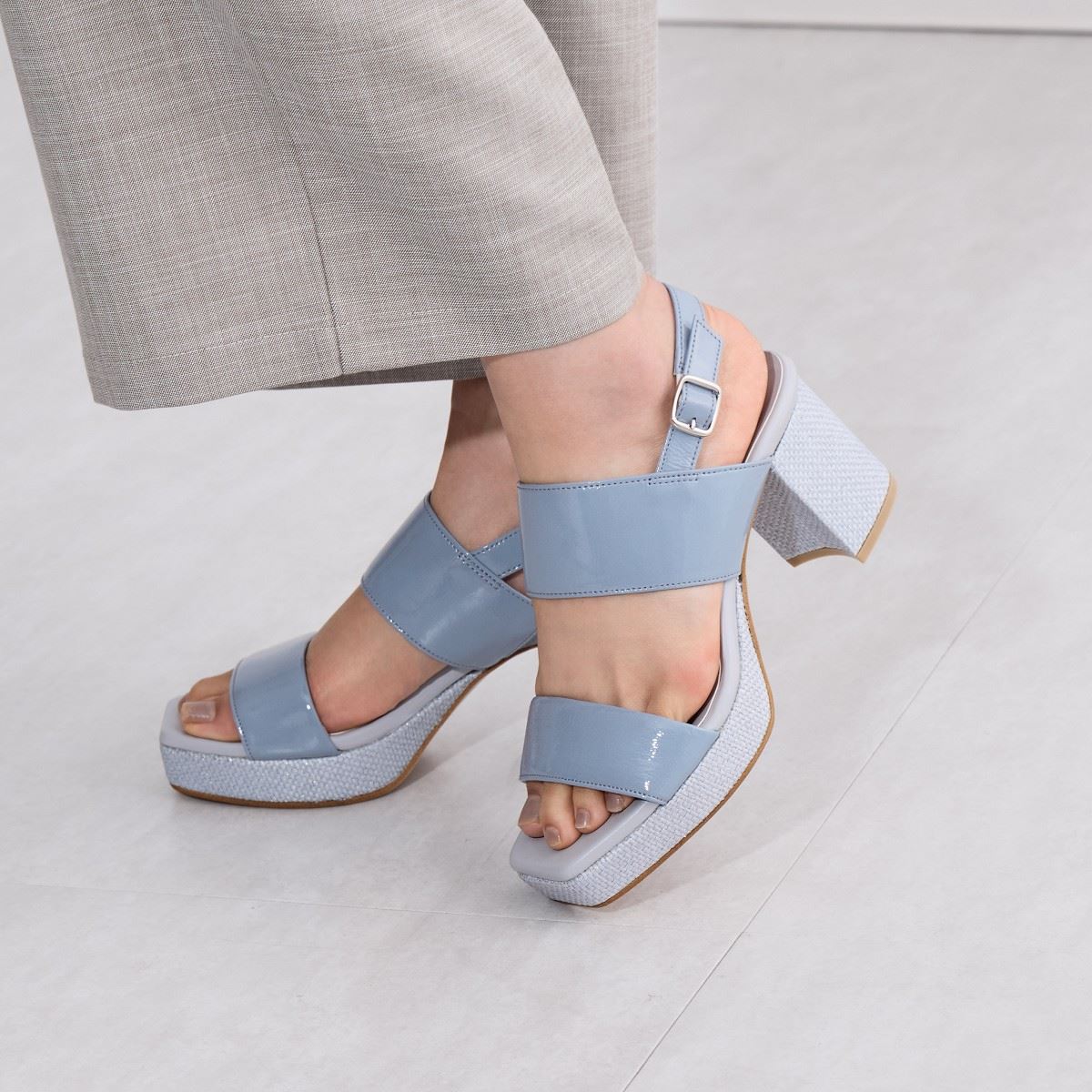 ヒミコ 卑弥呼 プラットフォームサンダル/641218 (ブルー) ブルー