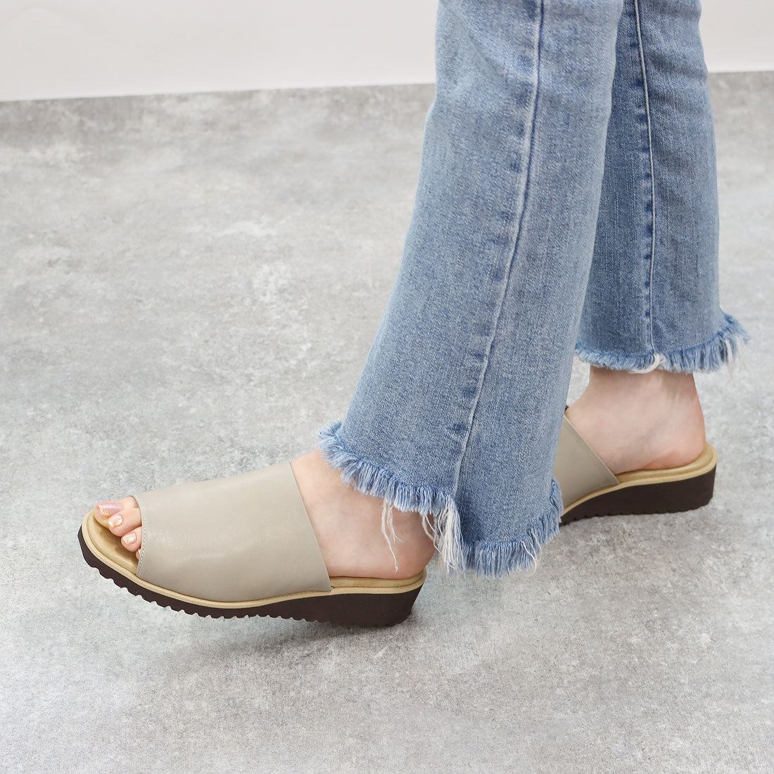 ヒップス HIPS 軽量レザーミュール (ブラック) ブラック