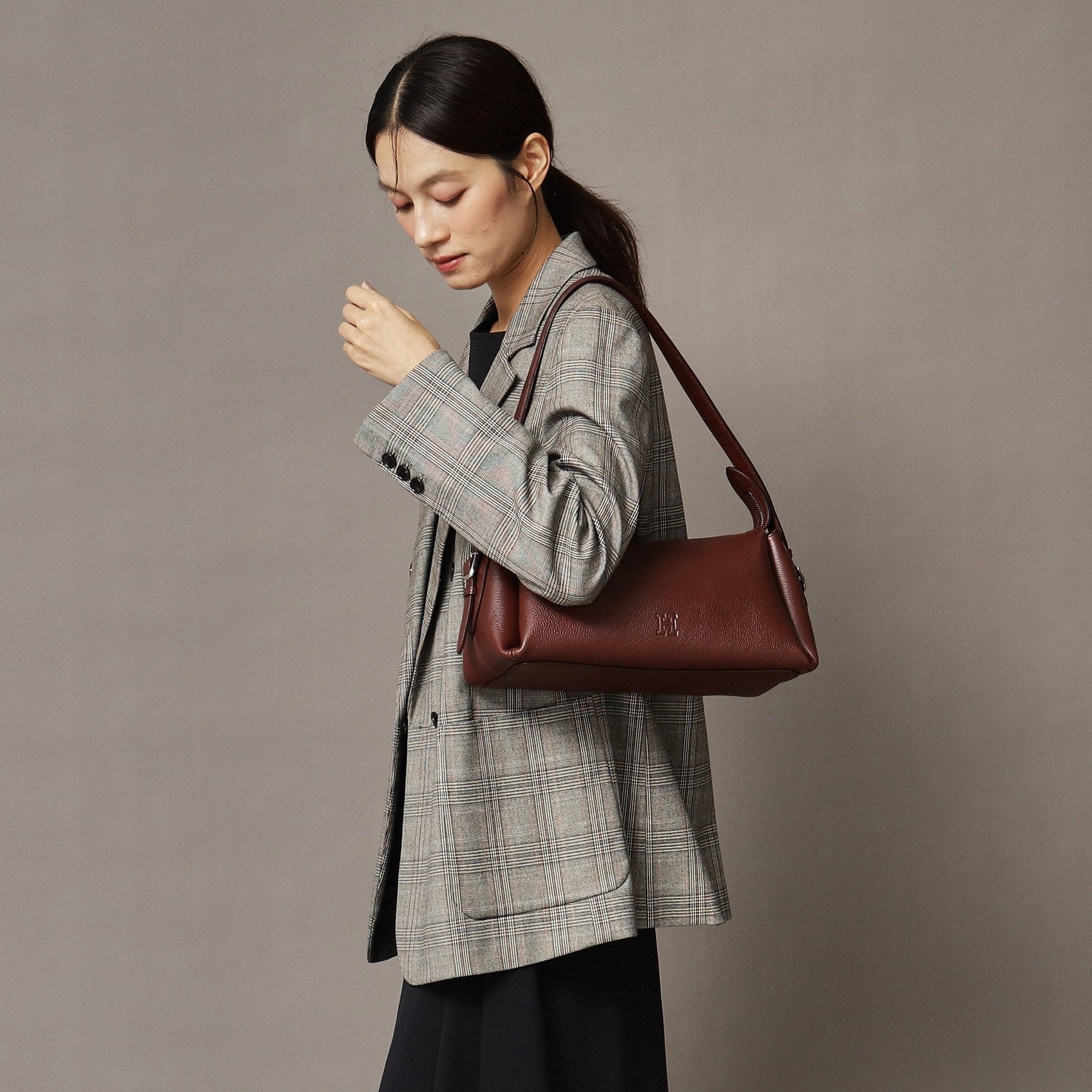 ヒロフ HIROFU 【サルト】2WAY レザーショルダーバッグ S 本革 (ツンドラ(710)) ツンドラ(710)