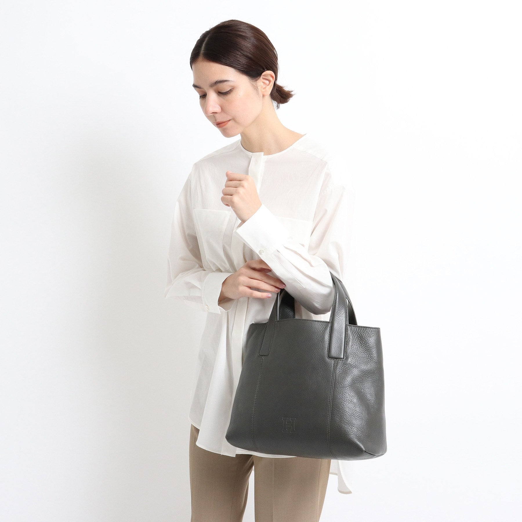 ヒロフ HIROFU 【ヴィータ】レザートートバッグ M 本革