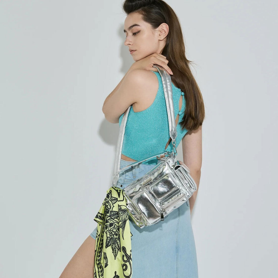 アナスイエヌワイシー ANNA SUI NYC マルチポケットチビバッグ(MULTI-POCKET MINI BAG) (METALLIC SILVER) METALLIC SILVER