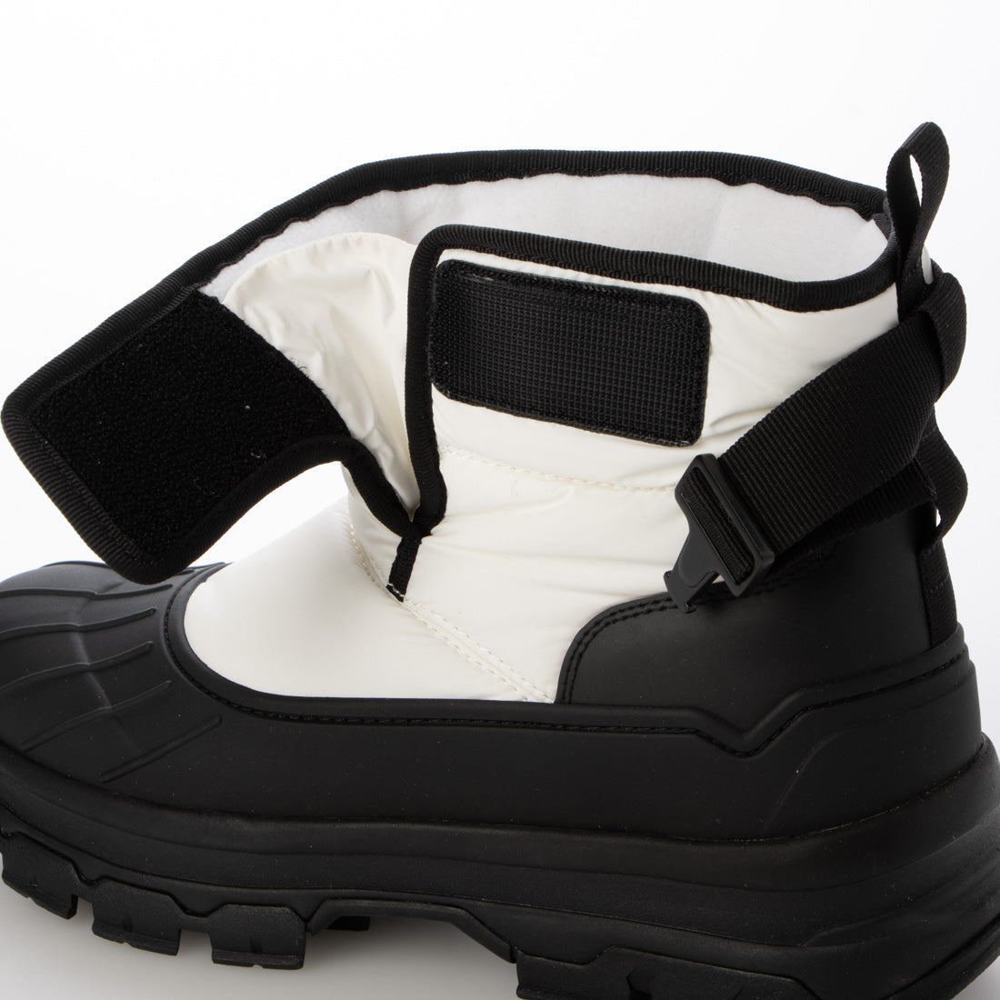 ハンター HUNTER WOMENS INTREPID SHORT BUCKLE SNOW BOOT