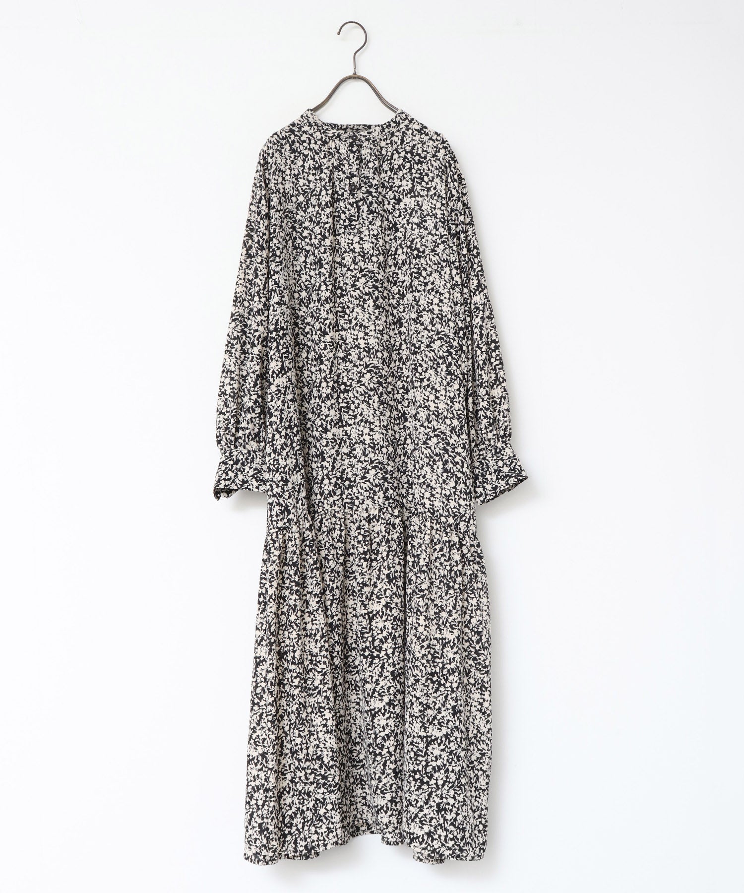 ハンチ hunch ジョーゼット柄 プリントワンピース (ブラック) ブラック