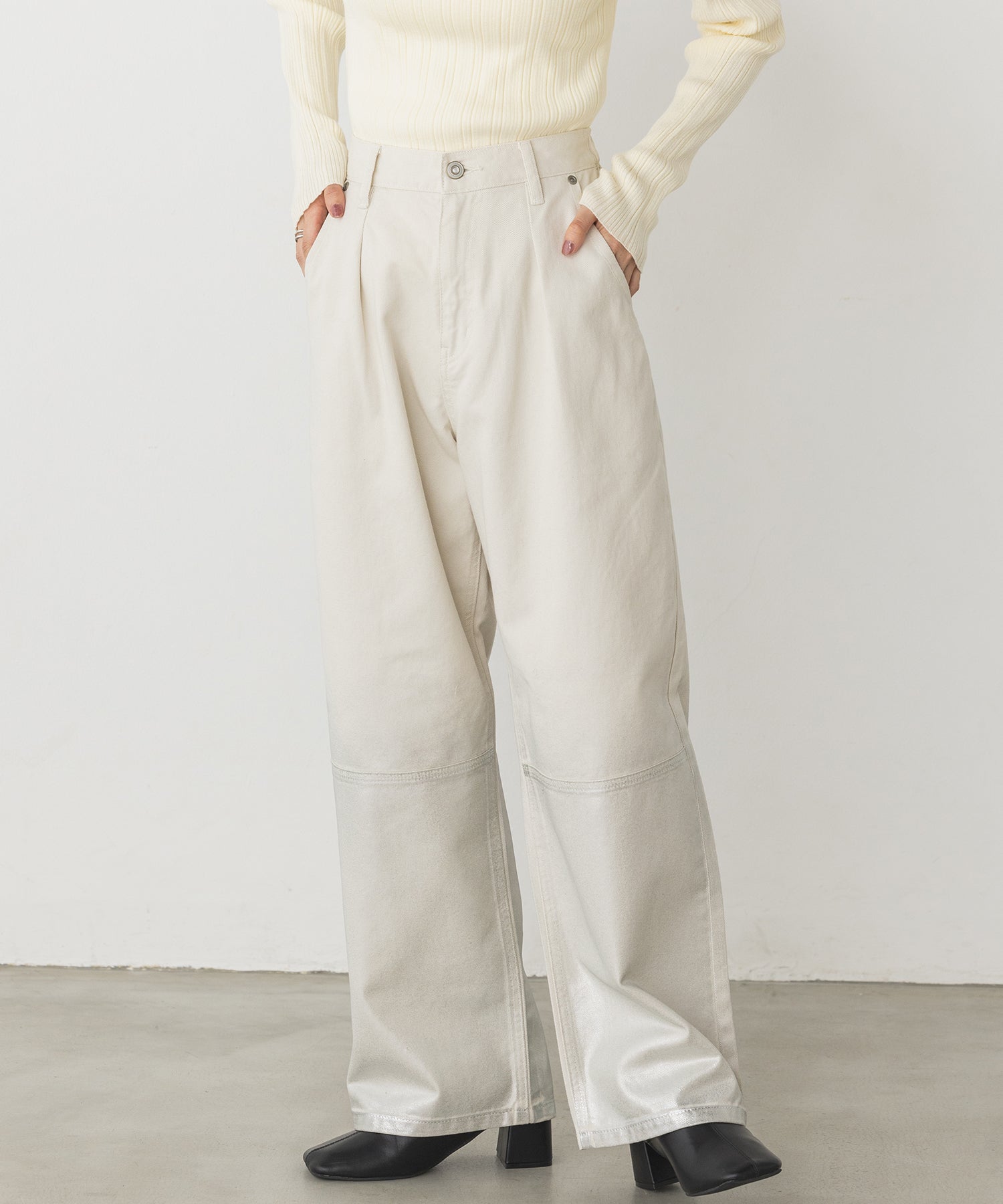 ハンチ hunch 箔プリントルーズデニムパンツ