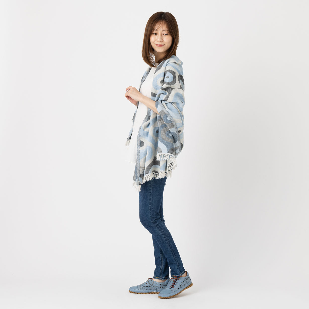 ハスキー HUSKY トルコ伝統の美を纏う。通年使える万能ストール「ペシュテマル」。日常に、旅先に、心地よさと美しさを。 (BLUE) BLUE