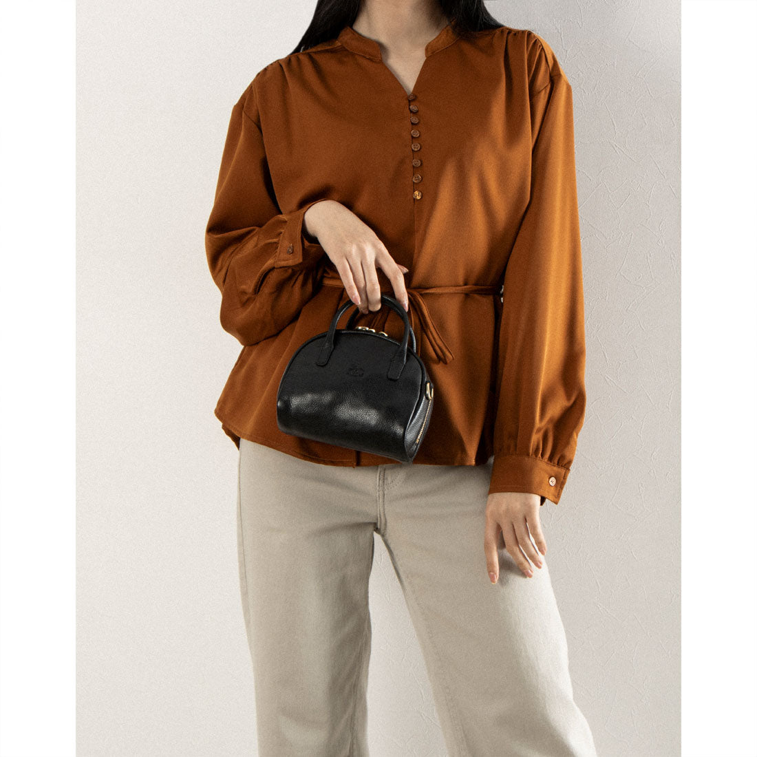 イル ビゾンテ IL BISONTE ショルダーバッグ