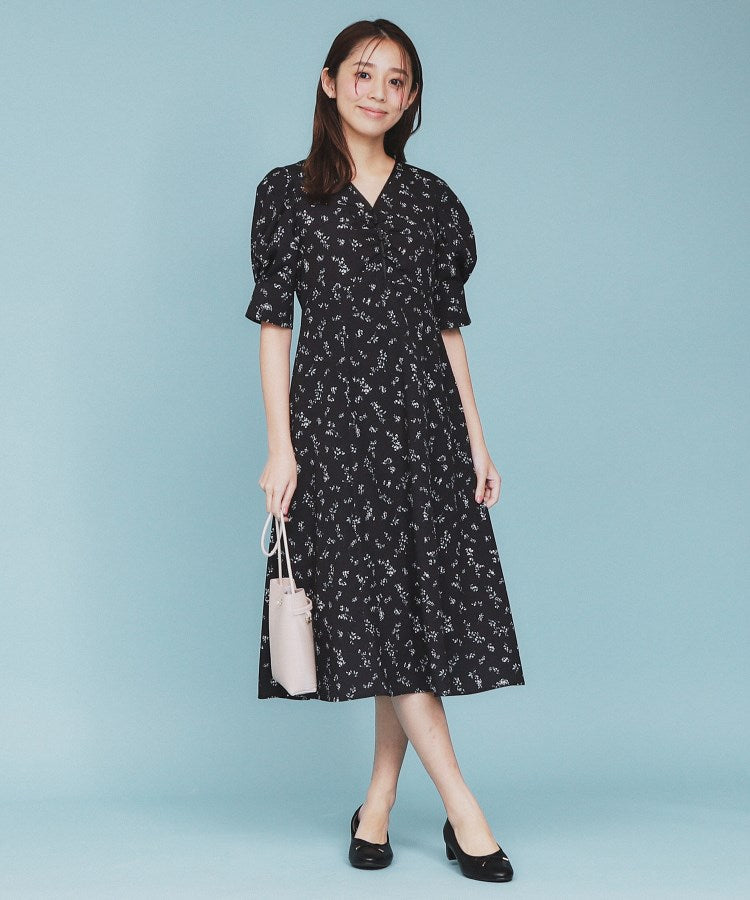 インデックス index フラワーパイピングVネックフレアワンピース【洗濯機可・イージーアイロン】 (アイボリー(104)) アイボリー(104)