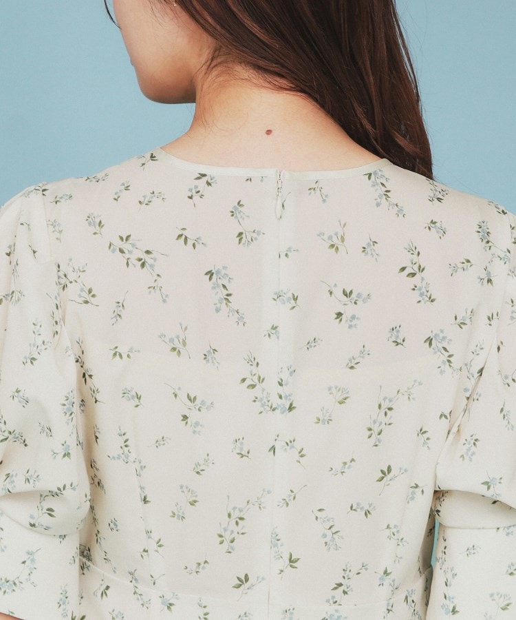 インデックス index フラワーパイピングVネックフレアワンピース【洗濯機可・イージーアイロン】 (アイボリー(104)) アイボリー(104)