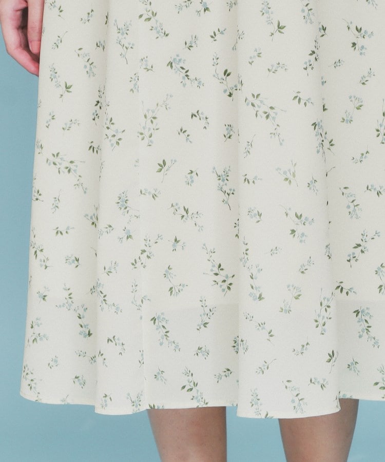 インデックス index フラワーパイピングVネックフレアワンピース【洗濯機可・イージーアイロン】 (アイボリー(104)) アイボリー(104)