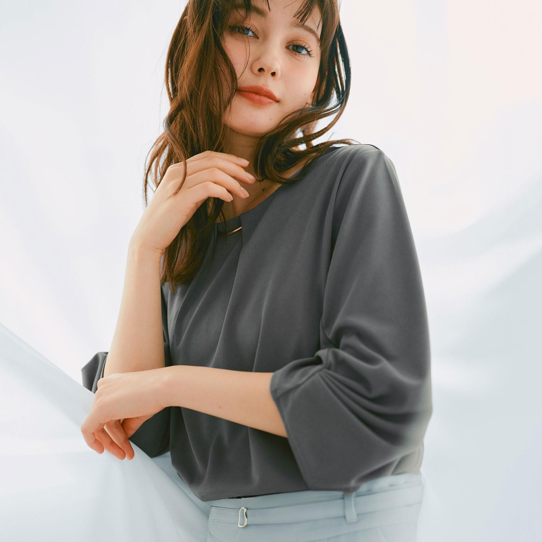 インデックス index ブラウスライクタックスリーブプルオーバー【洗濯機可・吸水速乾・UVケア・接触冷感】 (グレージュ(850)) グレージュ(850)