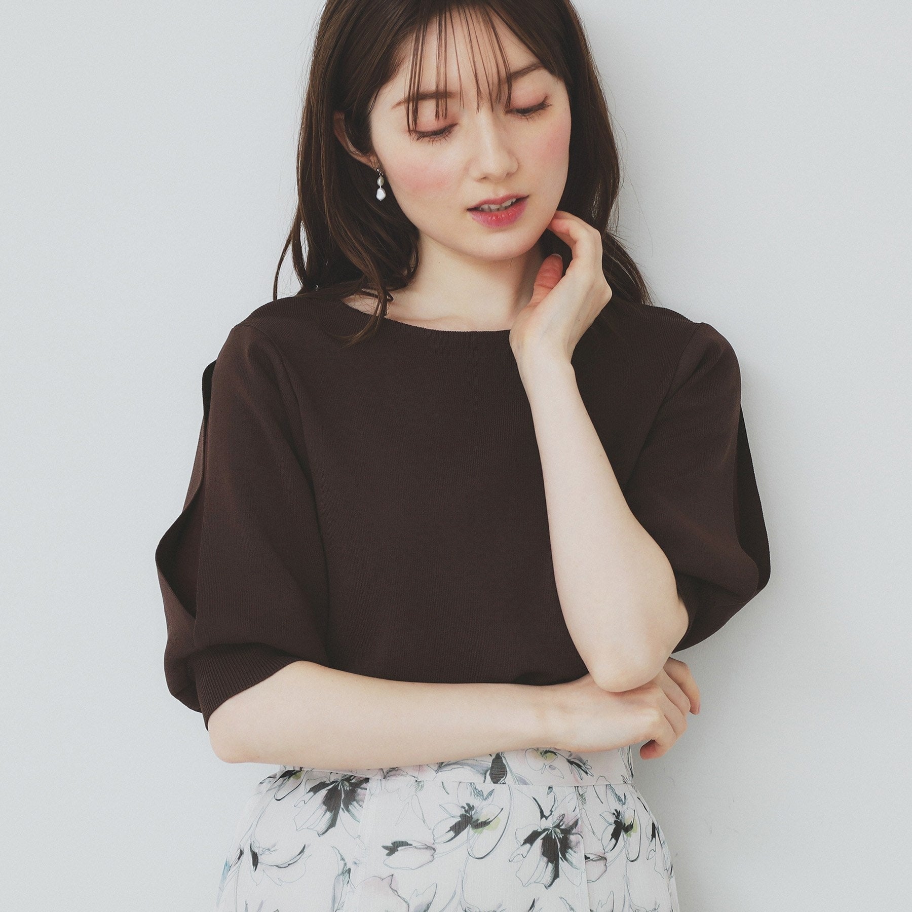 インデックス index 《6color/XS-LLsize》ドライタッチ デザインスリーブニット【洗濯機洗い可/接触冷感/抗ピル】 (ブラウン(044)) ブラウン(044)