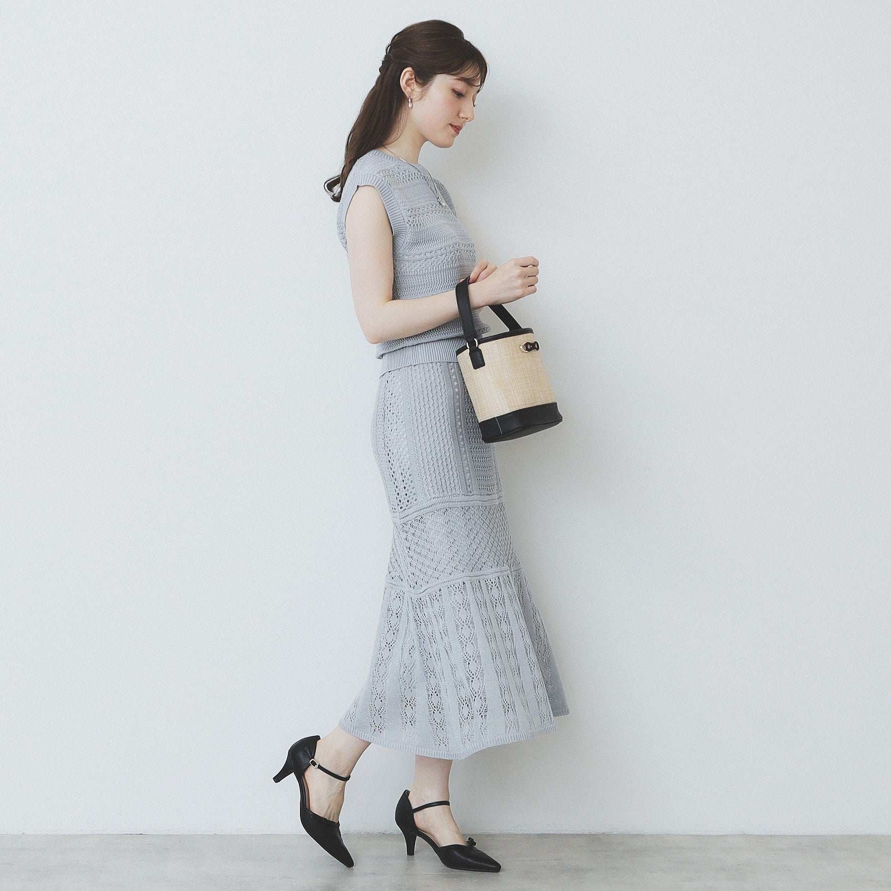 インデックス index 透かし編みフレアニットスカート【洗濯機可】 (オフホワイト(303)) オフホワイト(303)