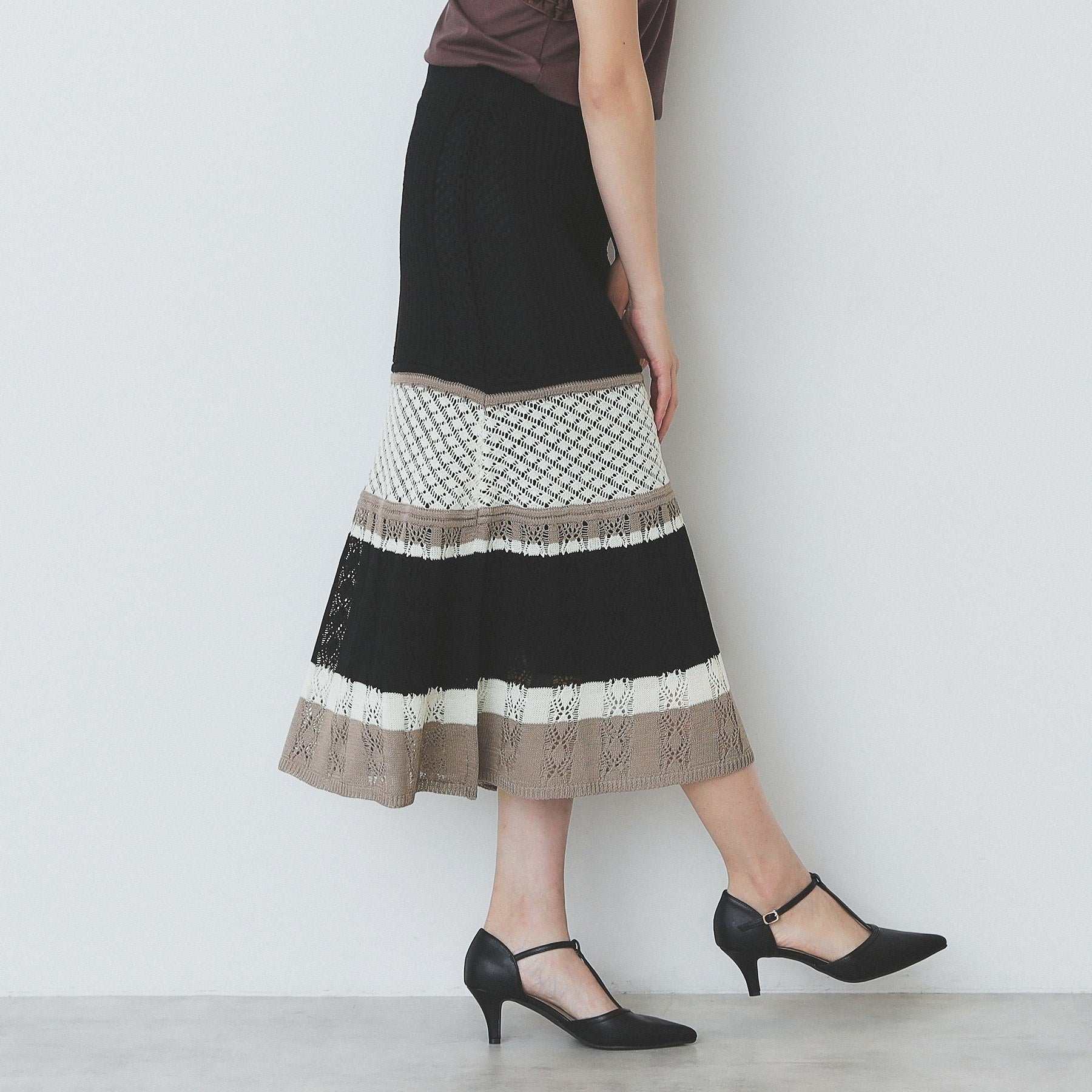 インデックス index 透かし編みフレアニットスカート【洗濯機可】 (オフホワイト(303)) オフホワイト(303)