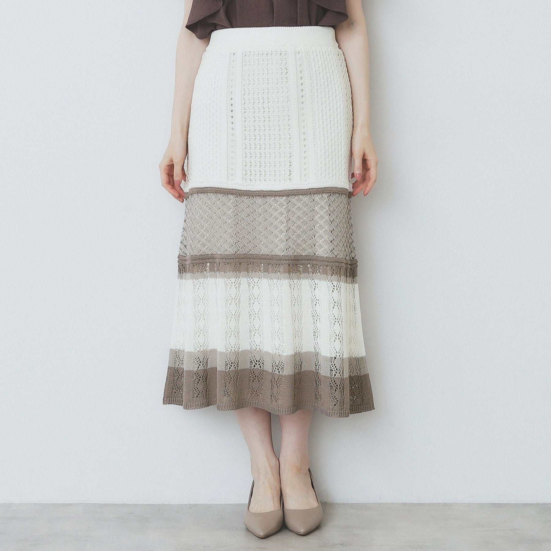 インデックス index 透かし編みフレアニットスカート【洗濯機可】 (オフホワイト(303)) オフホワイト(303)