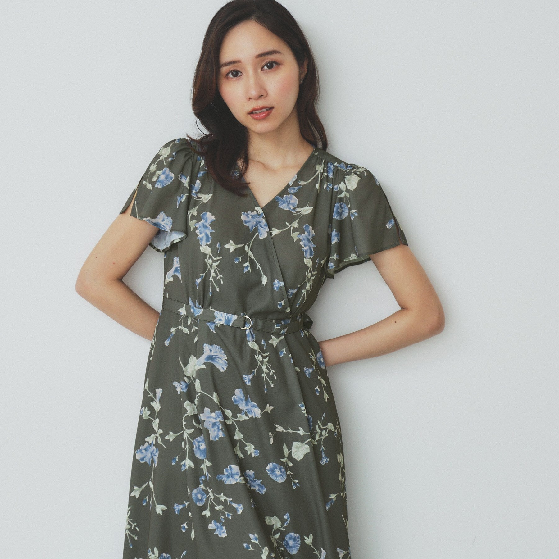 インデックス index カシュクールフラワーフレアスリーブワンピース【洗濯機可】 (ライトベージュ(151)) ライトベージュ(151)